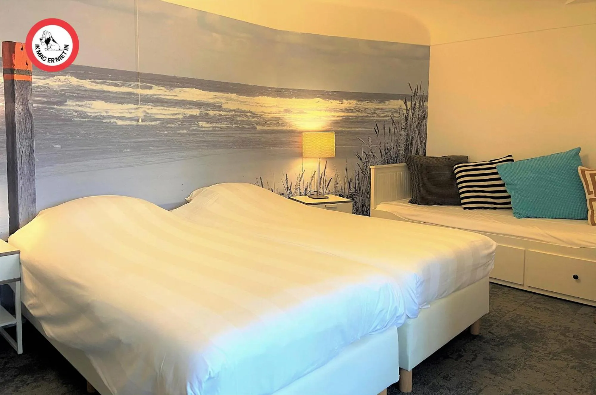 Bedroom, Bed in Heeren van Noortwyck