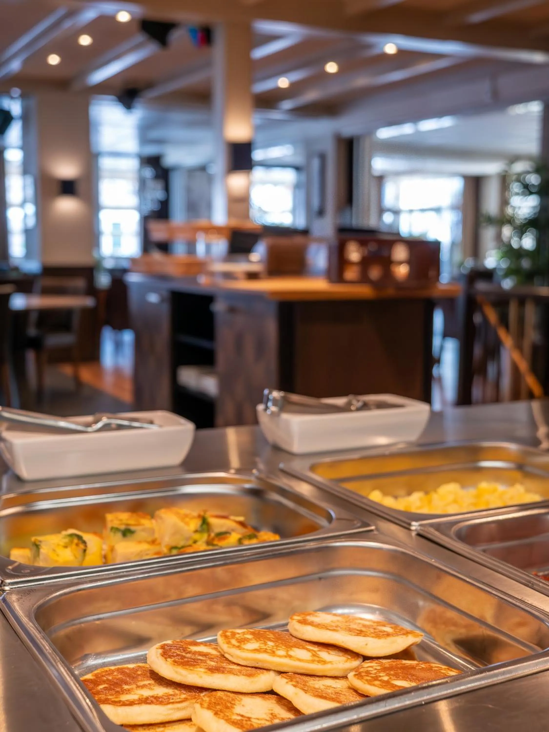 Buffet breakfast in Heeren van Noortwyck