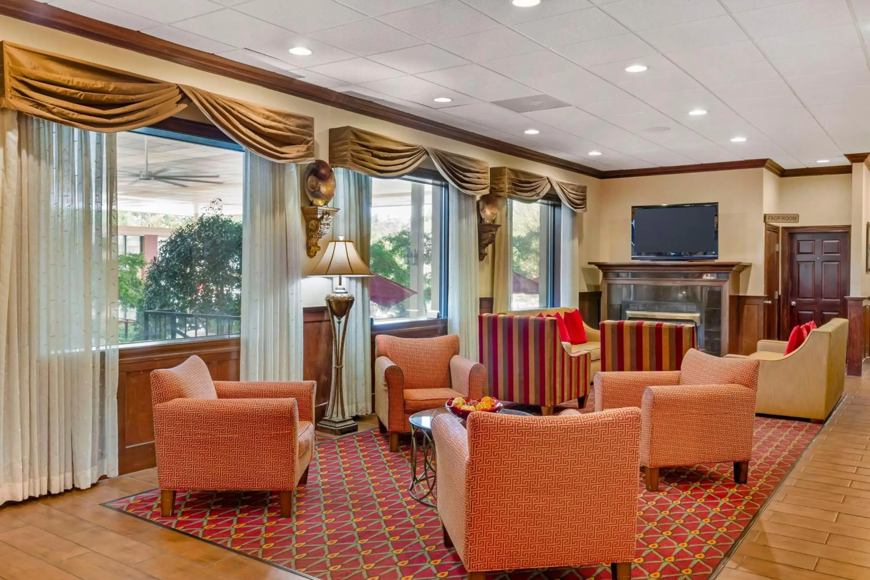 Lobby or reception in Best Western Plus Burlington Lobby or reception in Best Western Plus Burlington