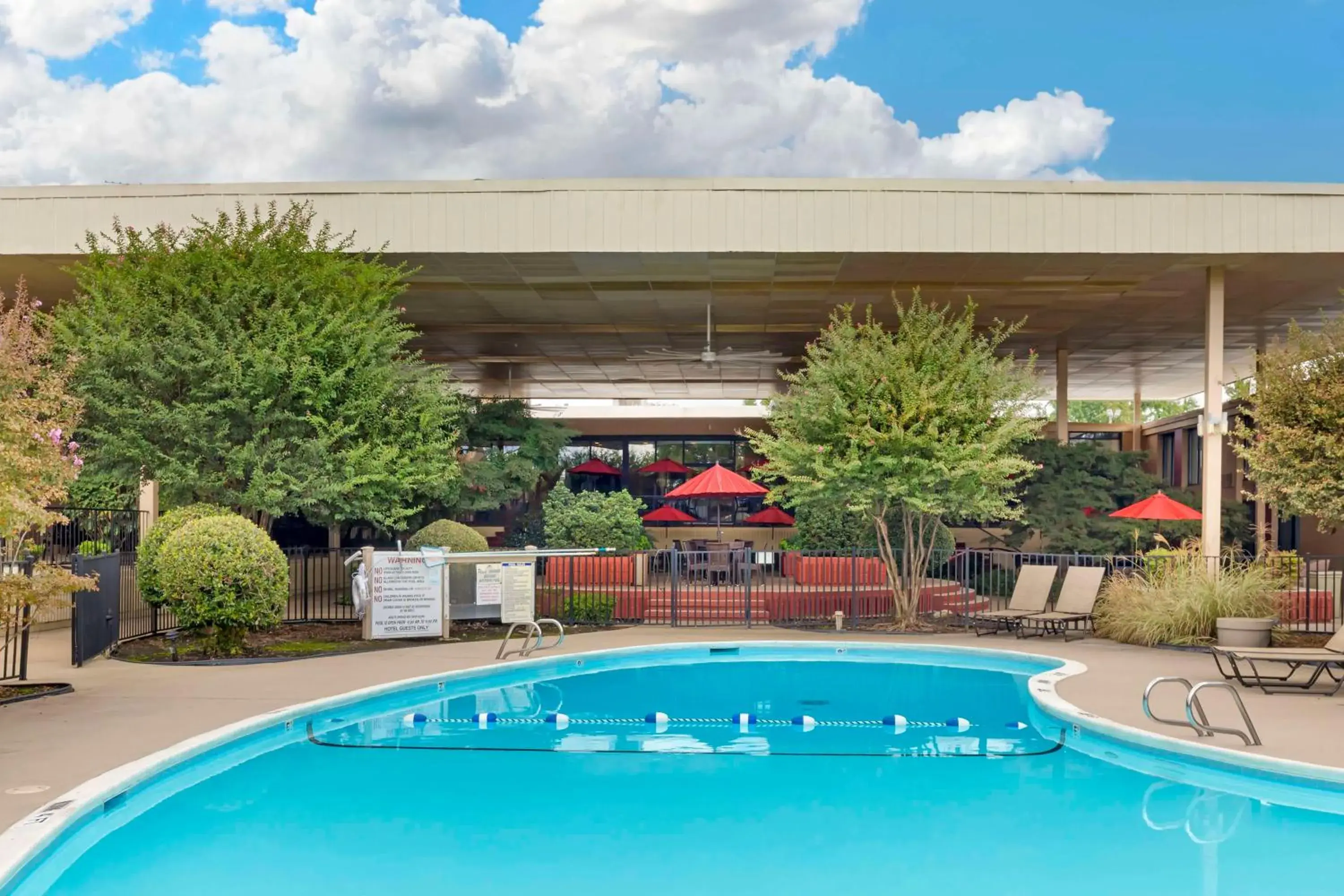 Pool view in Best Western Plus Burlington Pool view in Best Western Plus Burlington