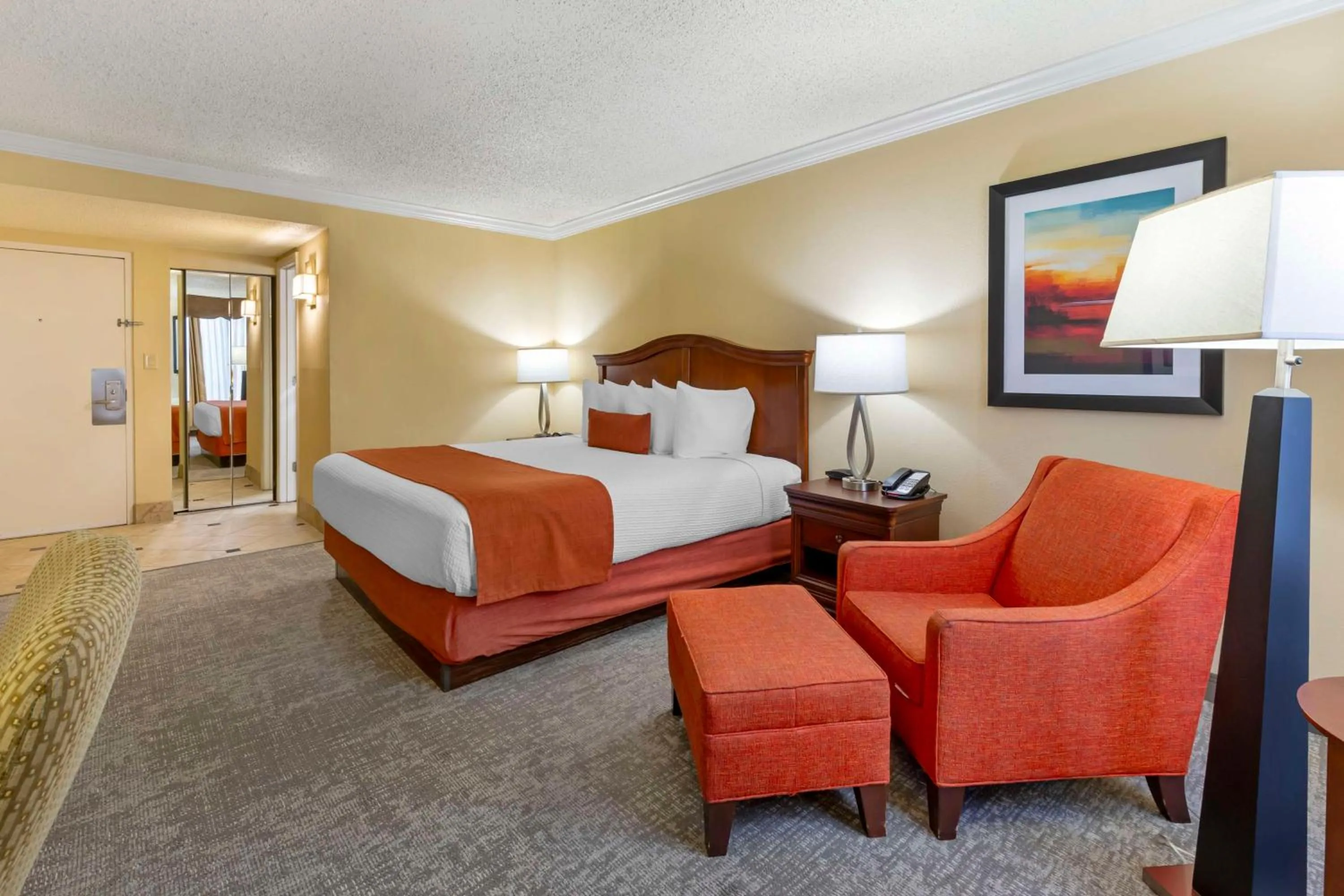 Bedroom, Bed in Best Western Plus Burlington