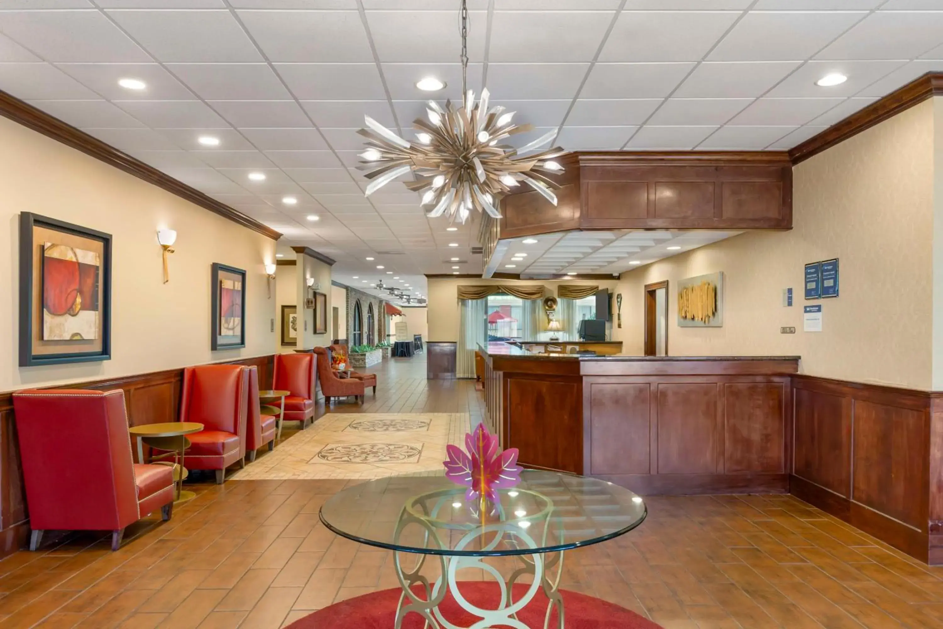 Lobby or reception in Best Western Plus Burlington Lobby or reception in Best Western Plus Burlington