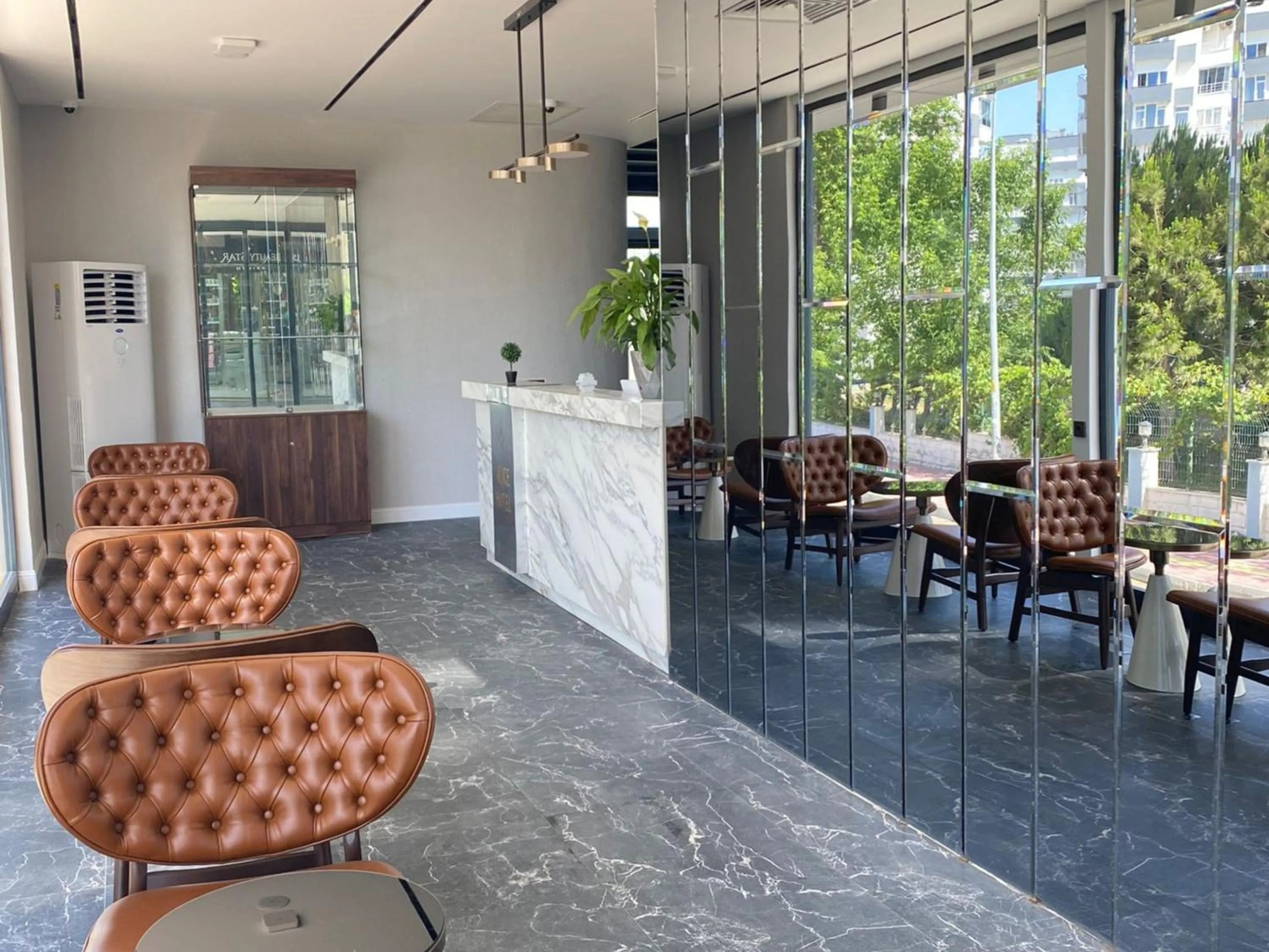 Seating area in Alice Hotel Antalya