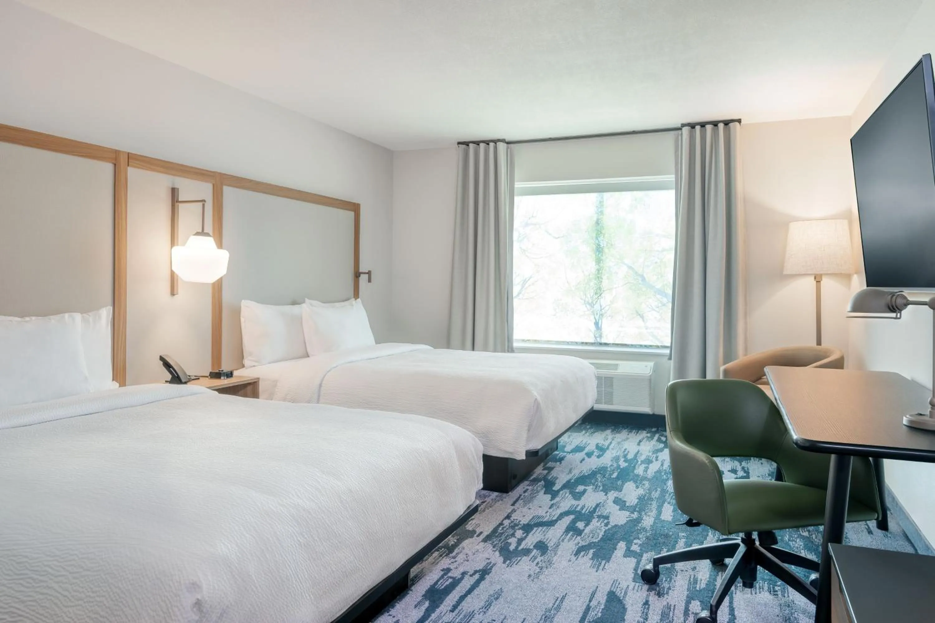 Photo of the whole room, Bed in Fairfield by Marriott Inn & Suites Shelbyville