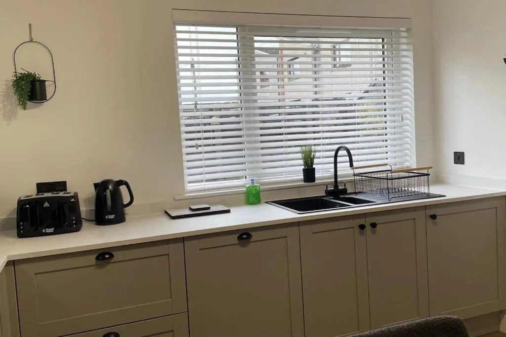 Braeview - by Caithness Luxury Apartments NC500 - 3 Bedroom Luxury holiday home - Sleeps Work teams upto 3 & holiday makers upto 5