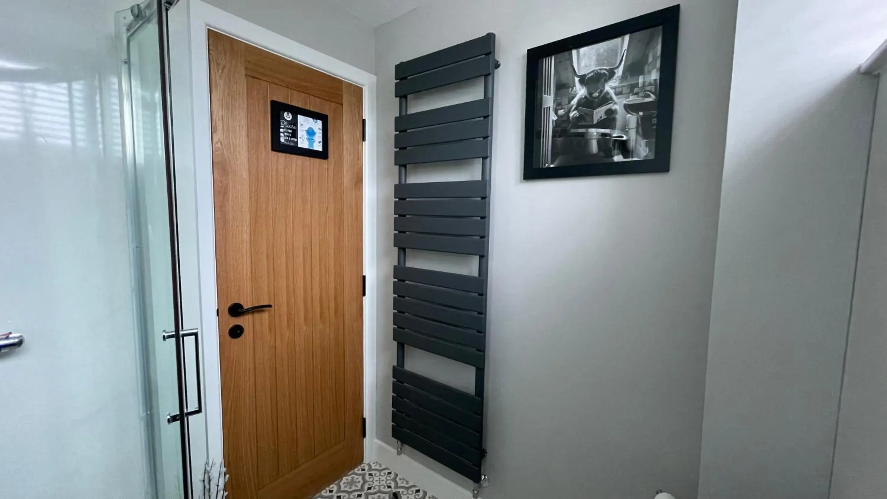 Shower in Braeview - by Caithness Luxury Apartments NC500 - 3 Bedroom Luxury holiday home - Sleeps Work teams upto 3 & holiday makers upto 5 Shower in Braeview - by Caithness Luxury Apartments NC500 - 3 Bedroom Luxury holiday home - Sleeps Work teams upto 3 & holiday makers upto 5