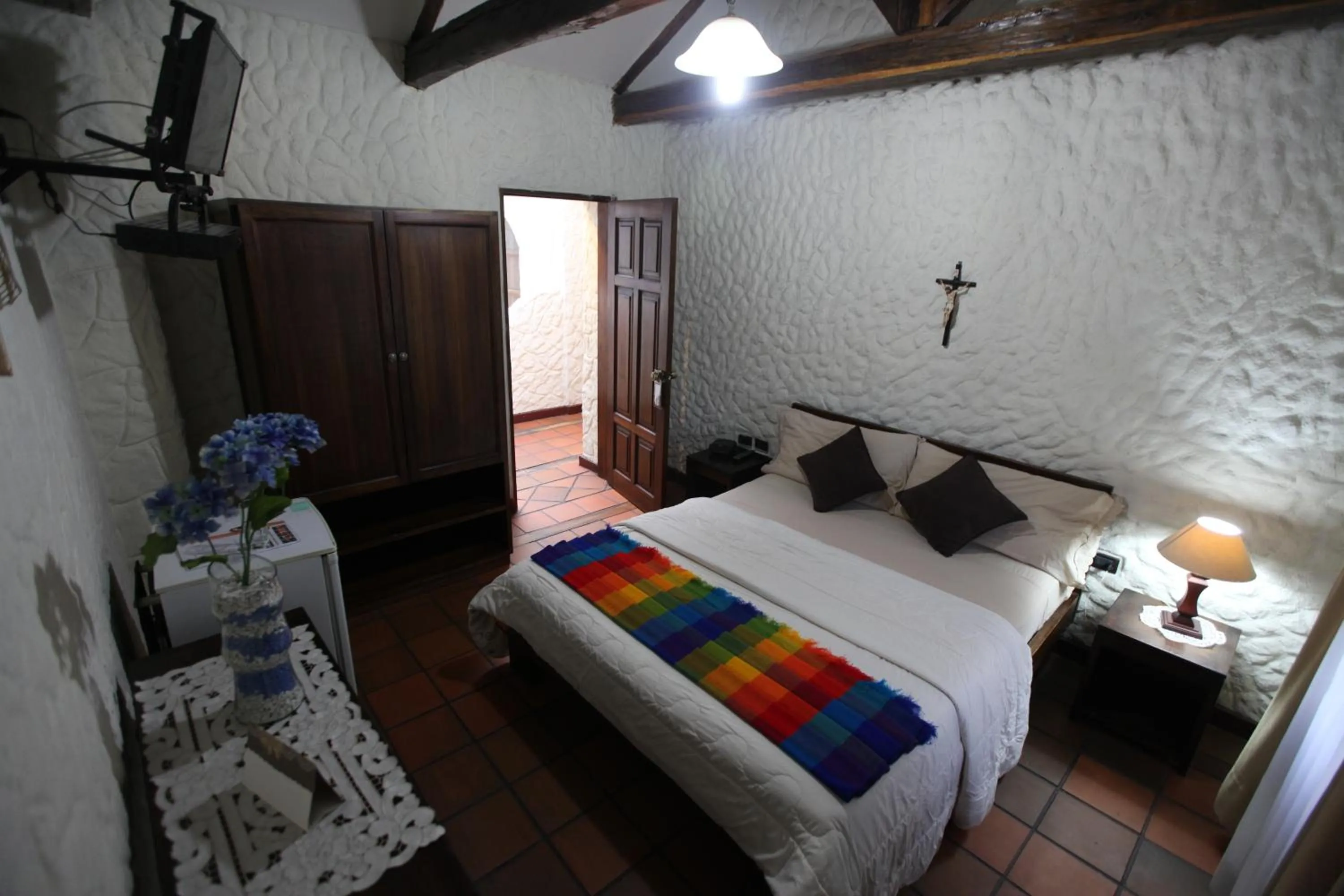 Photo of the whole room, Bed in HOTEL Quito Antiguo