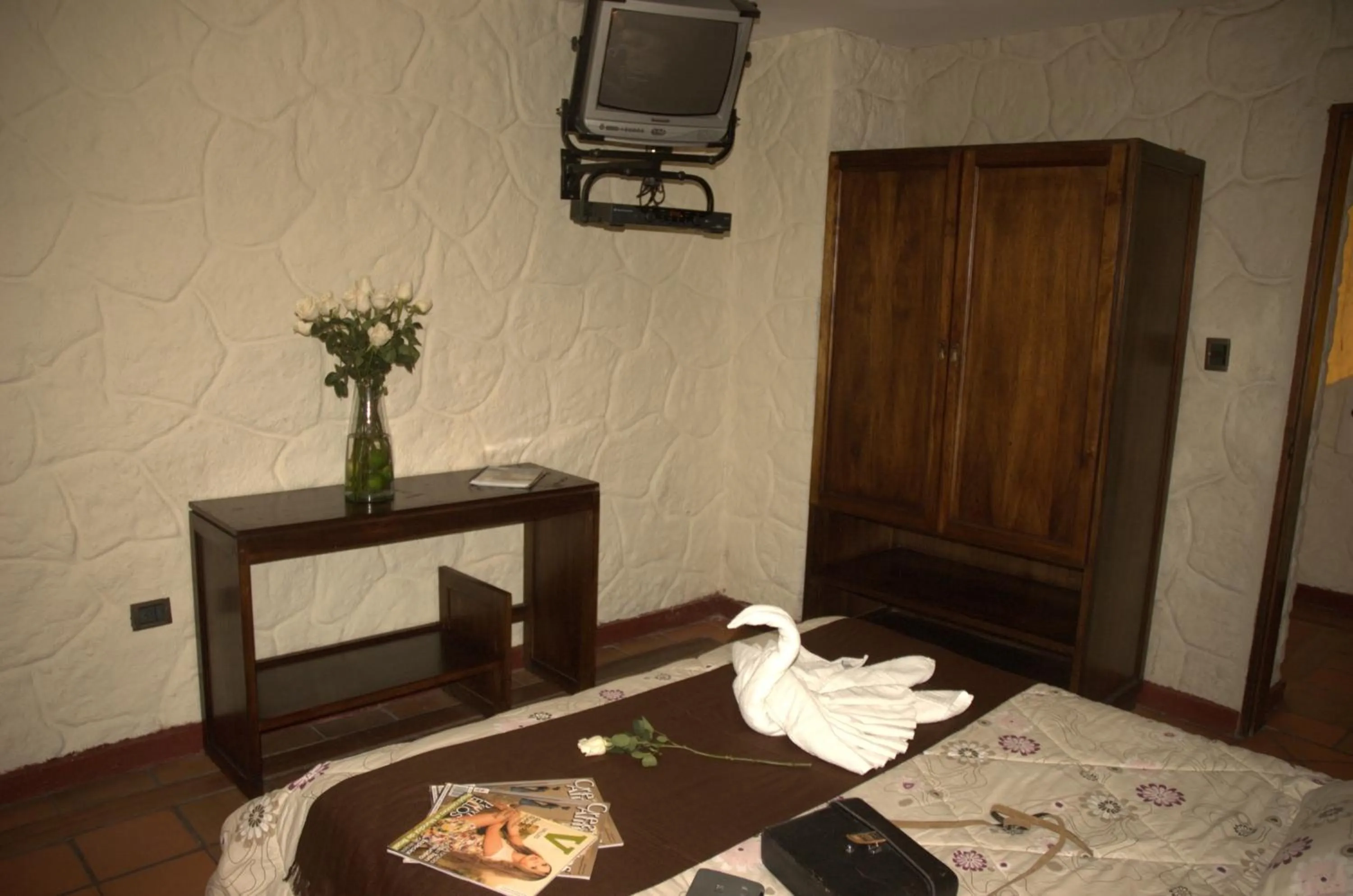 Bed in HOTEL Quito Antiguo