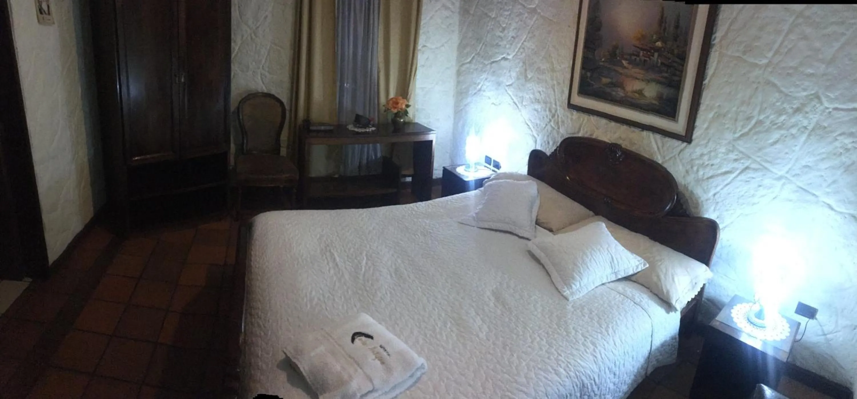 Photo of the whole room, Bed in HOTEL Quito Antiguo