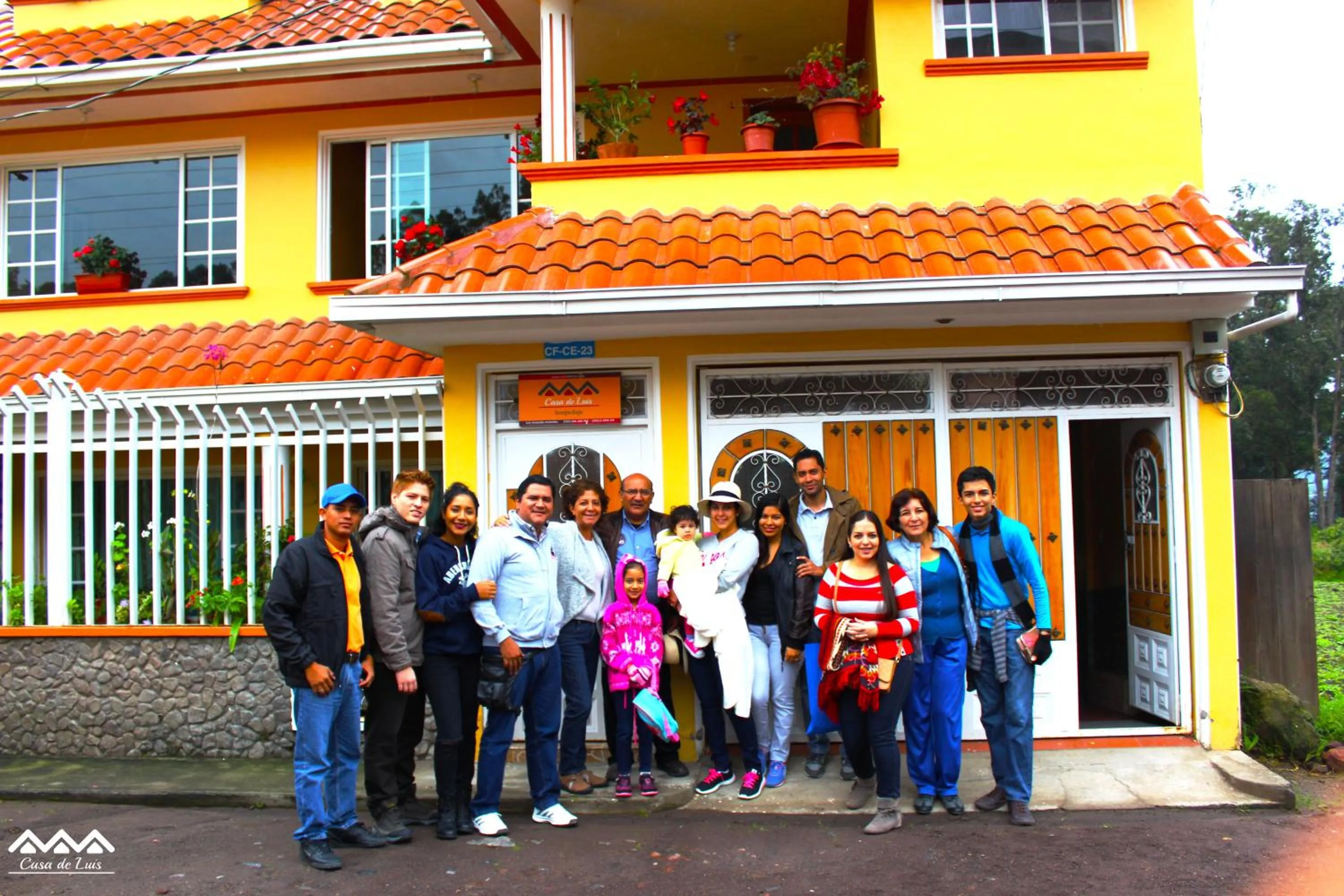 group of guests in Casa de Luis