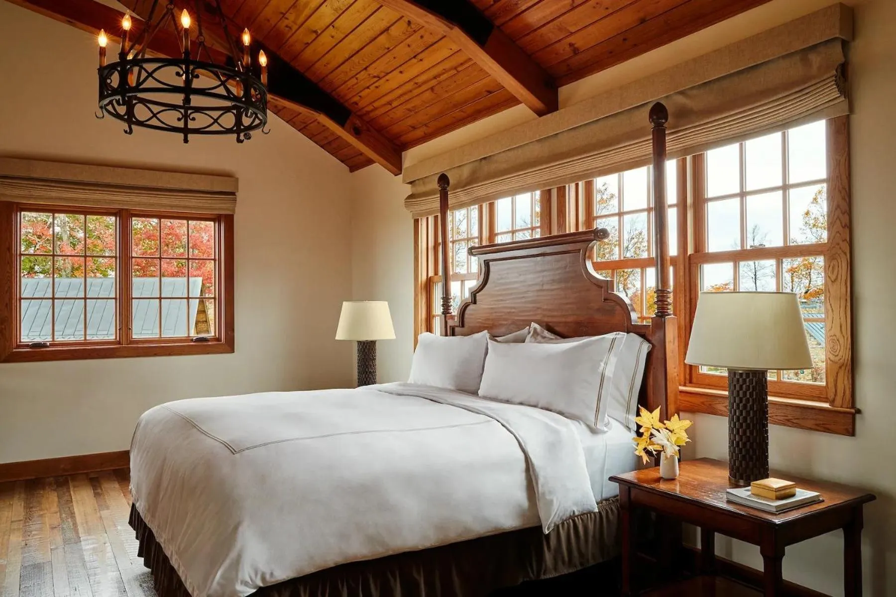 Bed in The Lodge at Primland, Auberge Collection