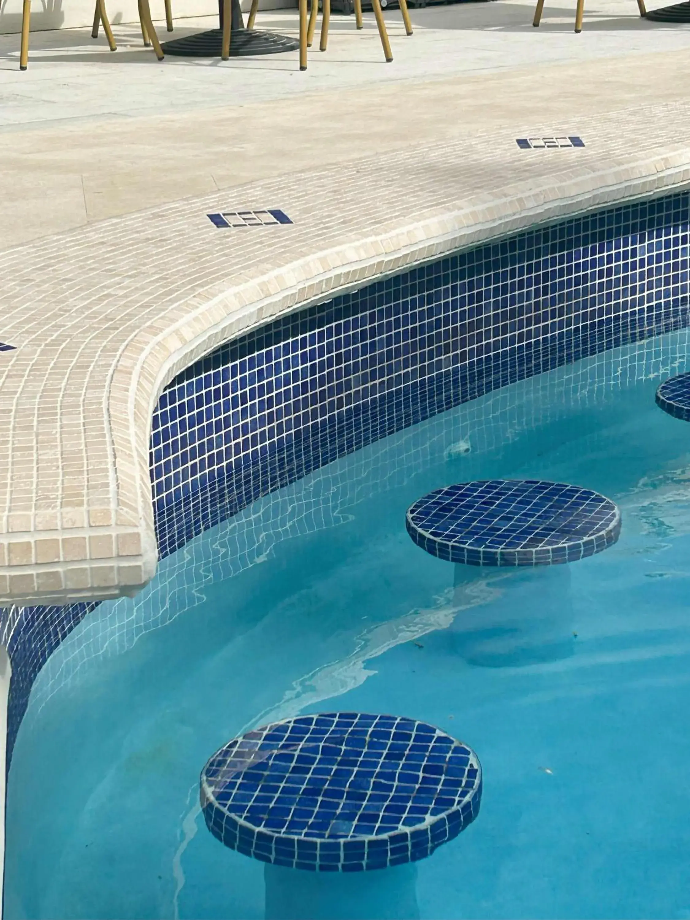 Swimming pool in South Point Hotel Inc Swimming pool in South Point Hotel Inc