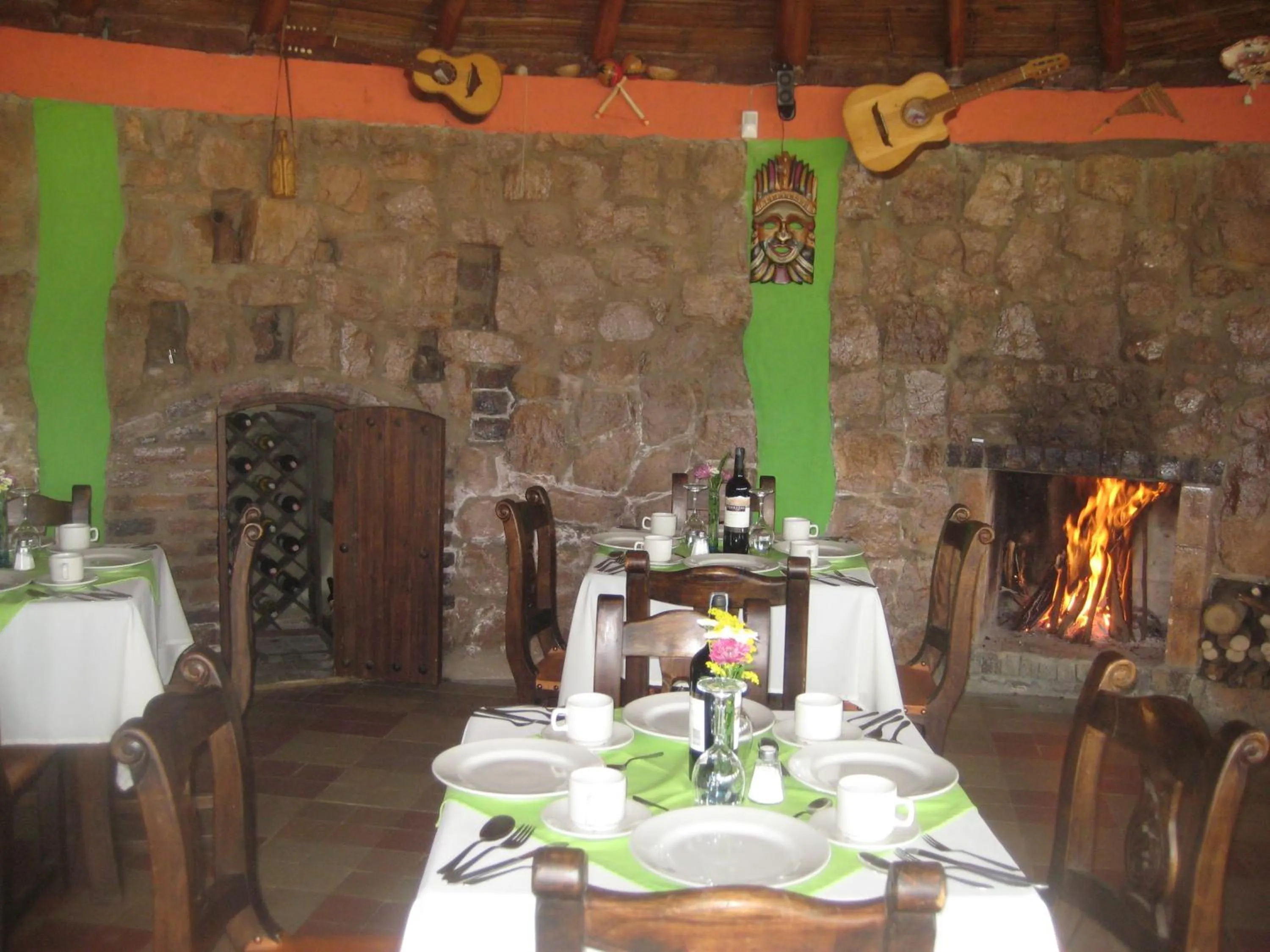 Restaurant/places to eat in Hotel Cabañas San Cayetano