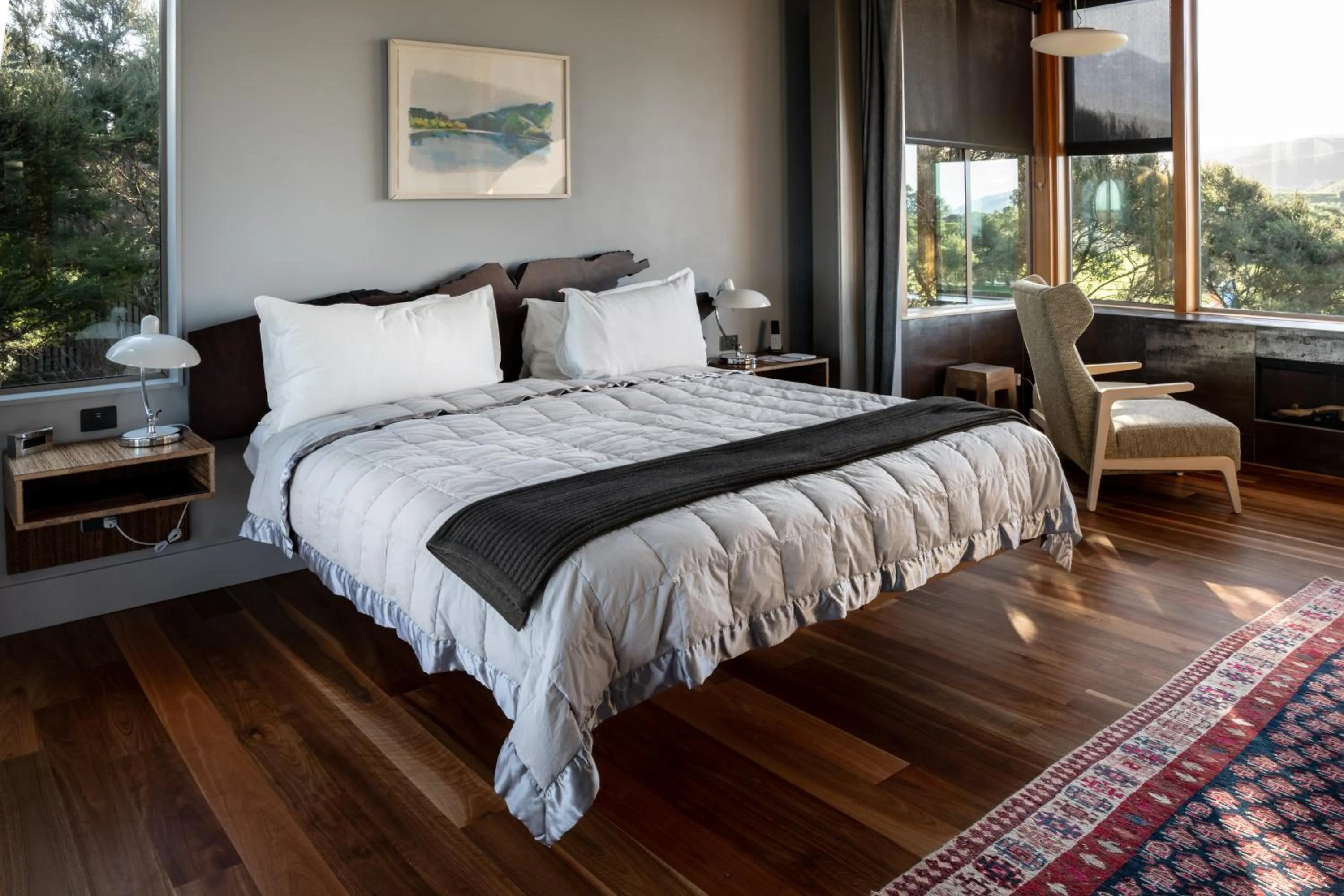 Bed in Hapuku Lodge & Tree Houses