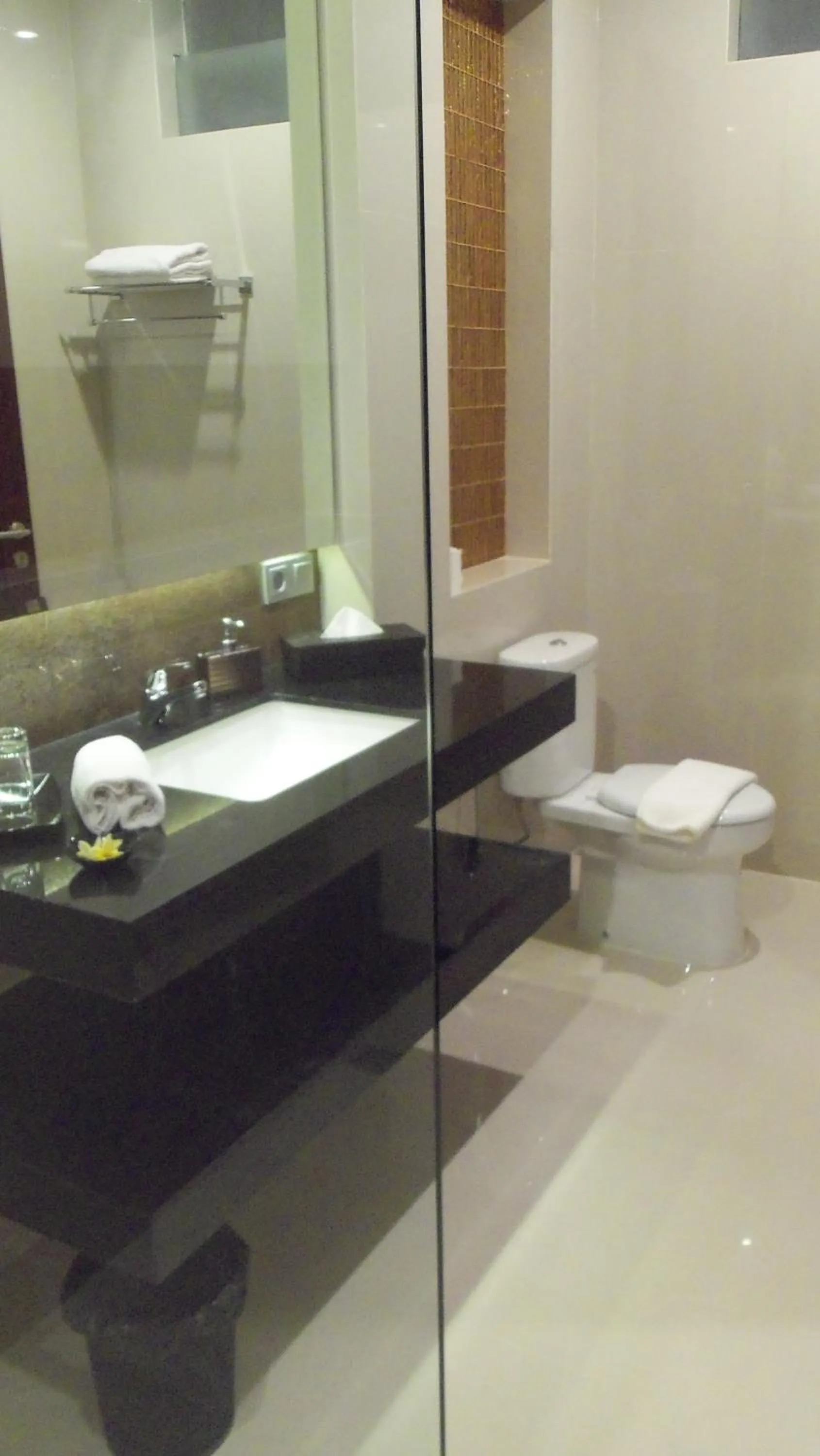 Bathroom in The Arnaya