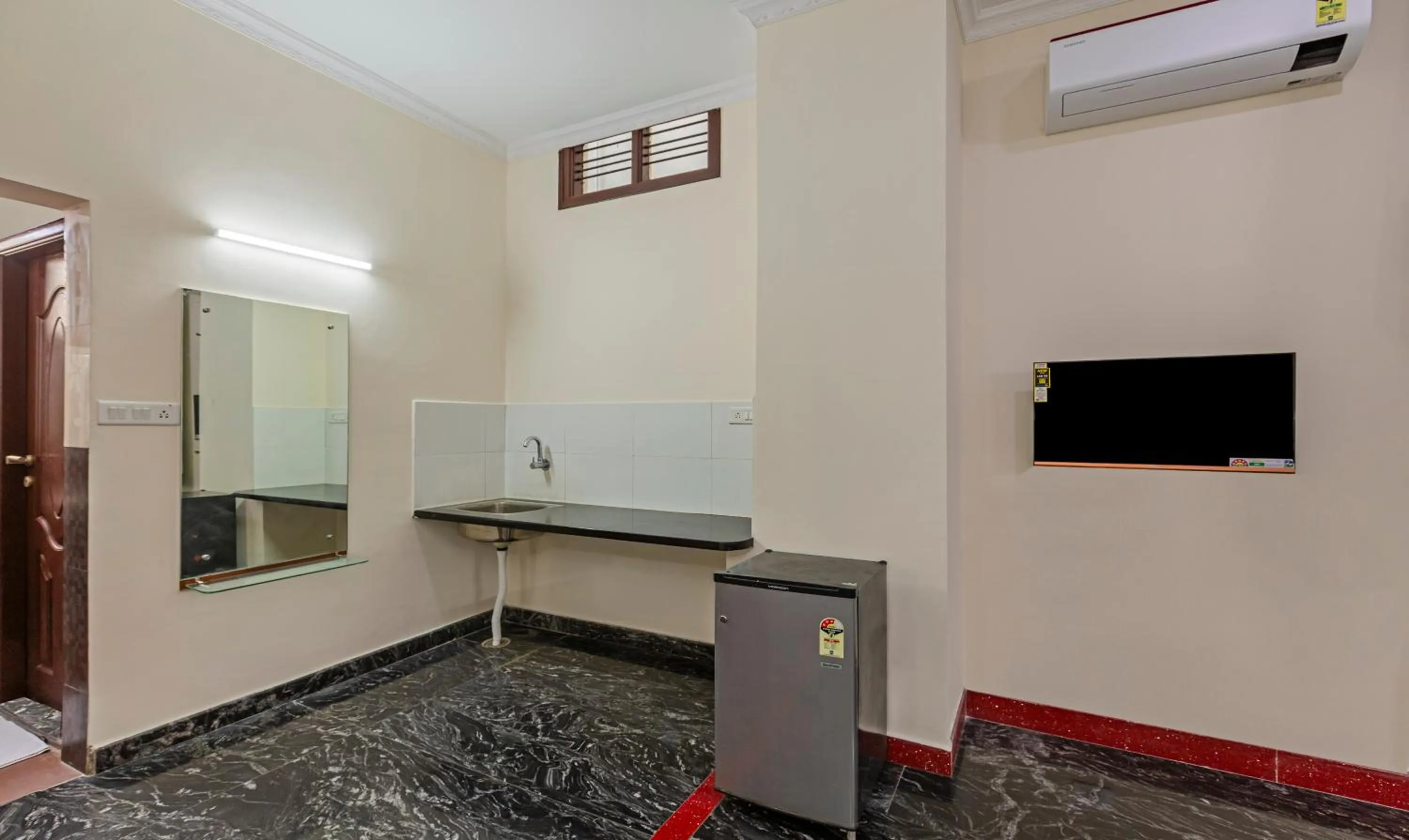 TV and multimedia in Treebo Akshaya Residency