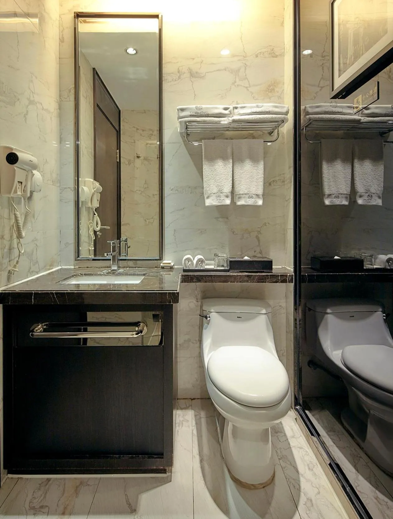 Bathroom in Insail Hotels -Huanshi Road Taojin Metro Station Guangzhou- Free shuttle bus for Canton Fair