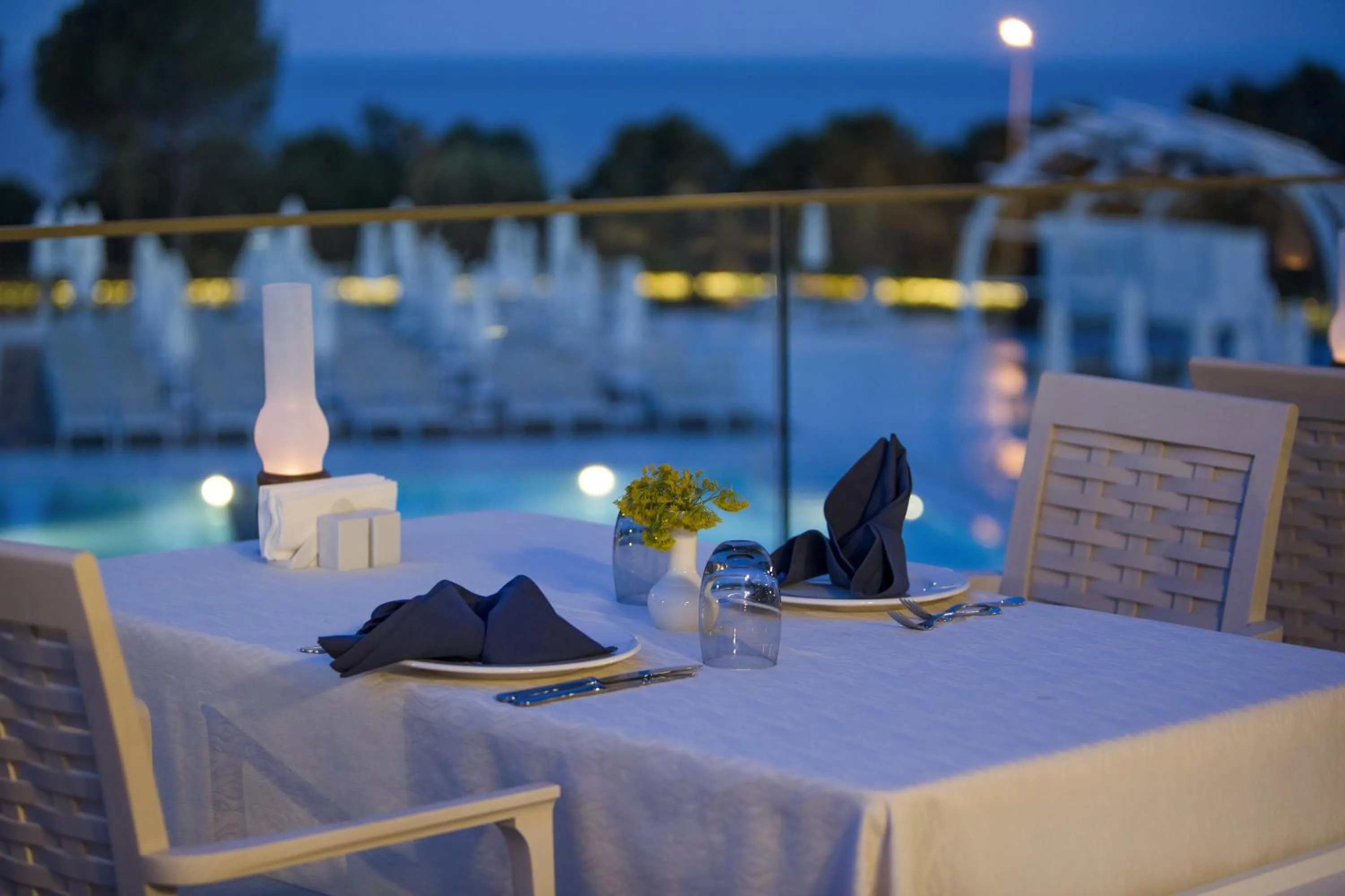 Restaurant/places to eat in Ramada Resort Kusadasi & Golf