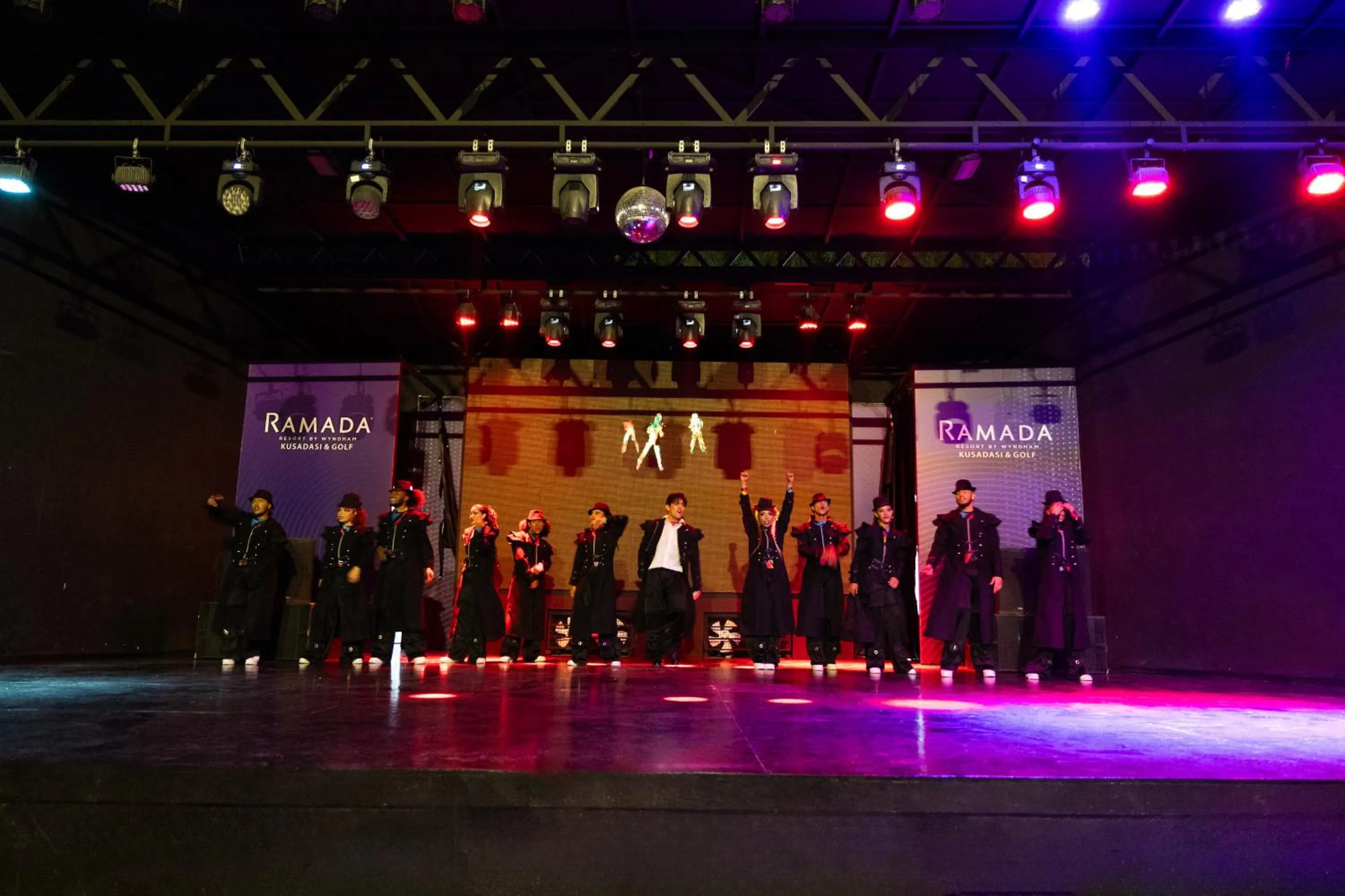 Entertainment in Ramada Resort Kusadasi & Golf