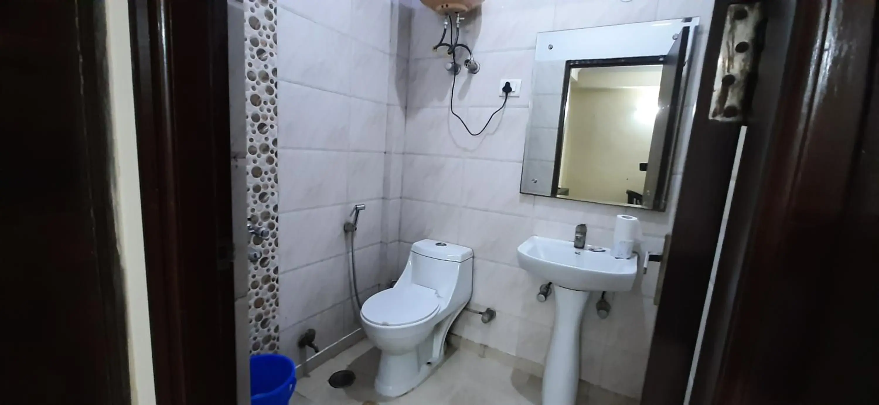 Bathroom in Hotel Kundan Palace