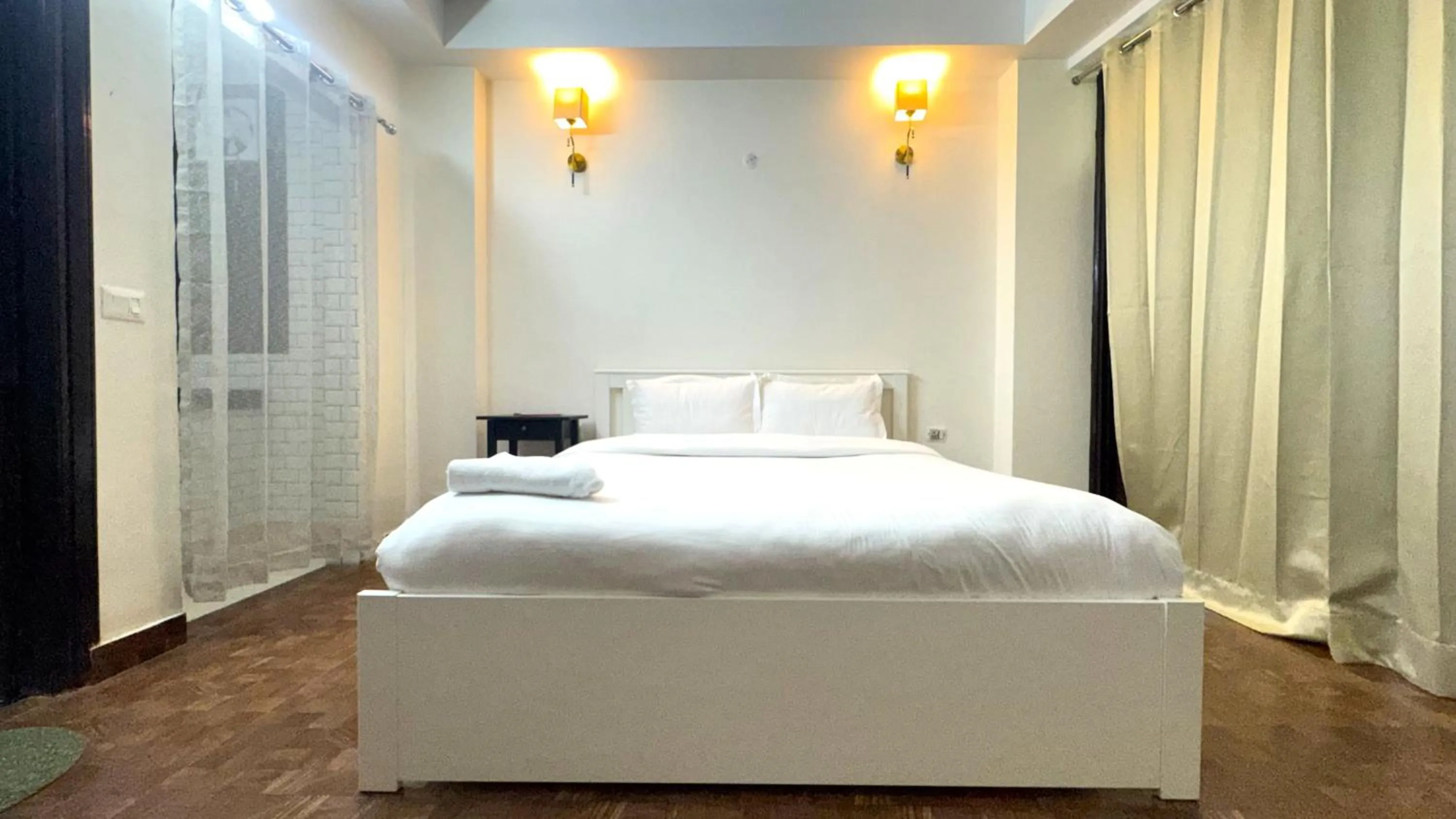 Bed in Hotel Kundan Palace