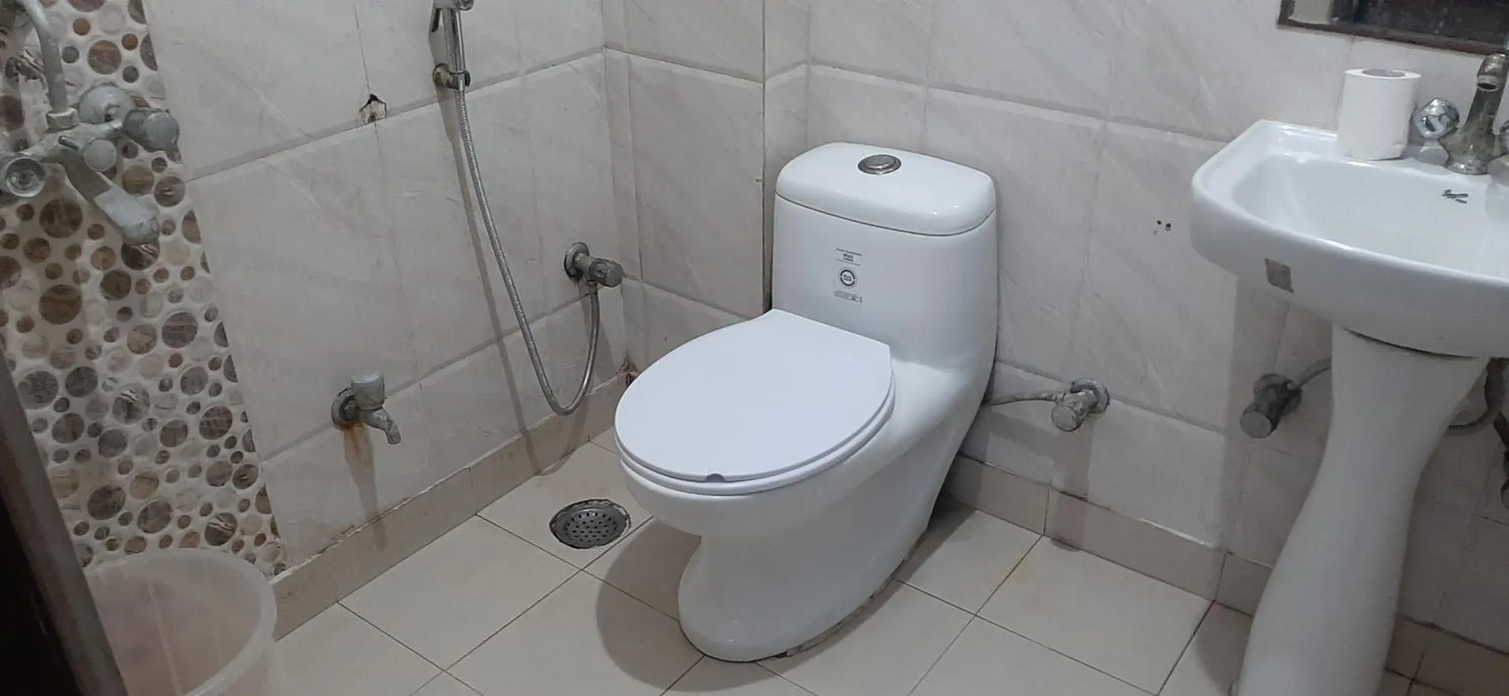 Bathroom in Hotel Kundan Palace