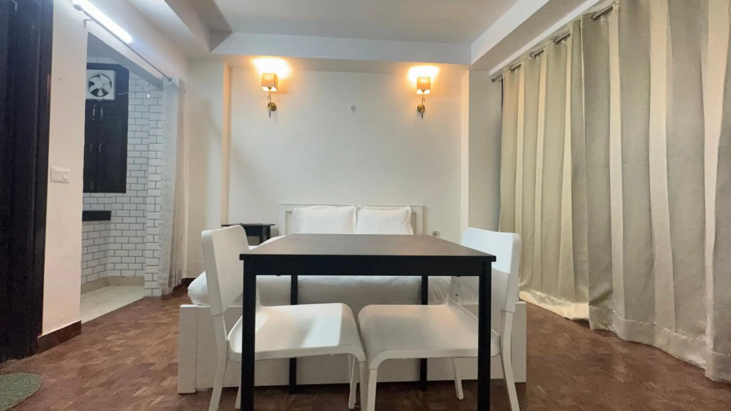 Seating area in Hotel Kundan Palace Seating area in Hotel Kundan Palace