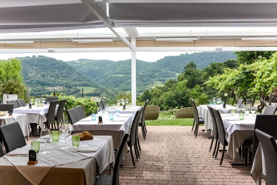 Restaurant/places to eat in CRICHELON