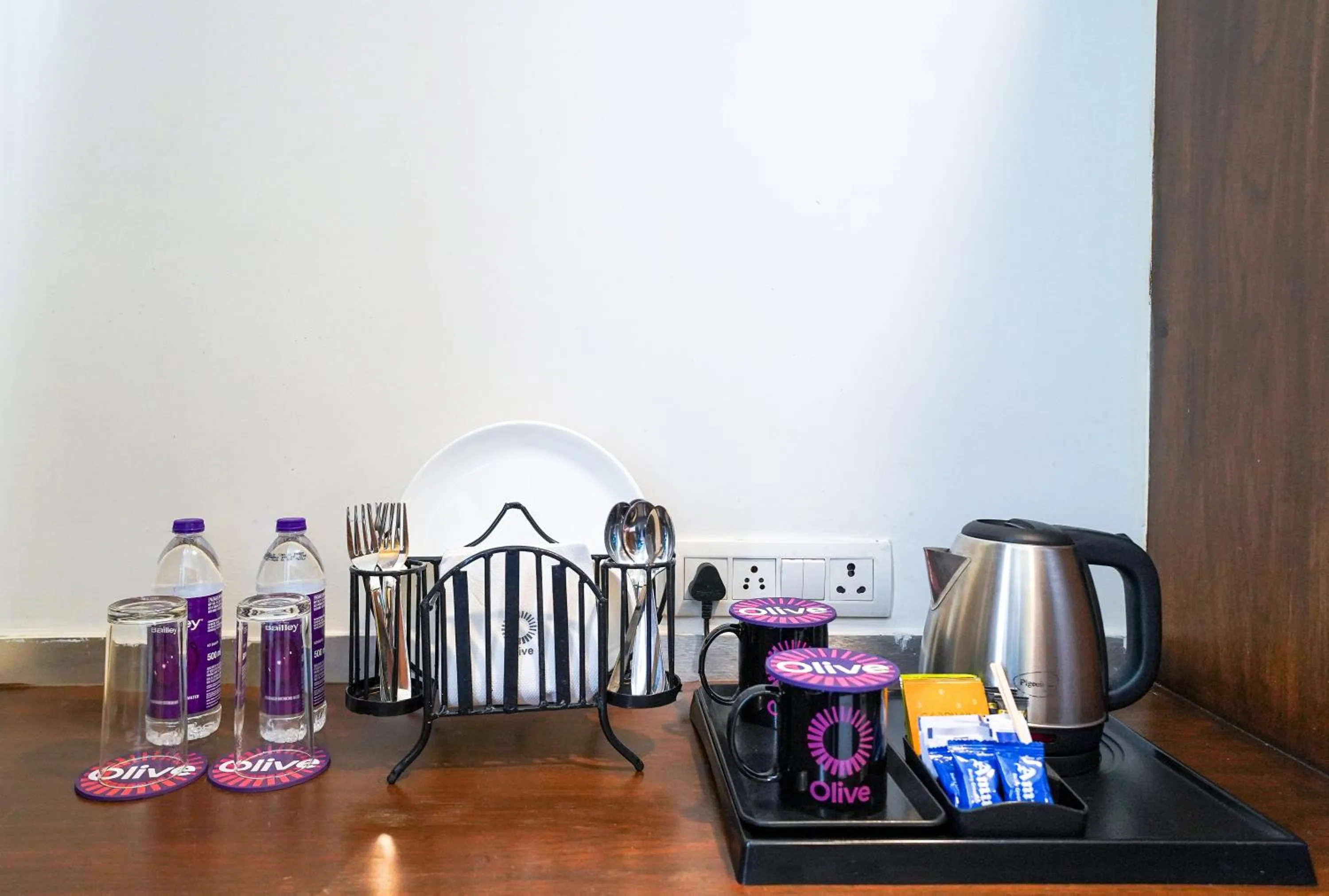 Coffee/tea facilities in Olive Hotel Electronic City by Embassy Group