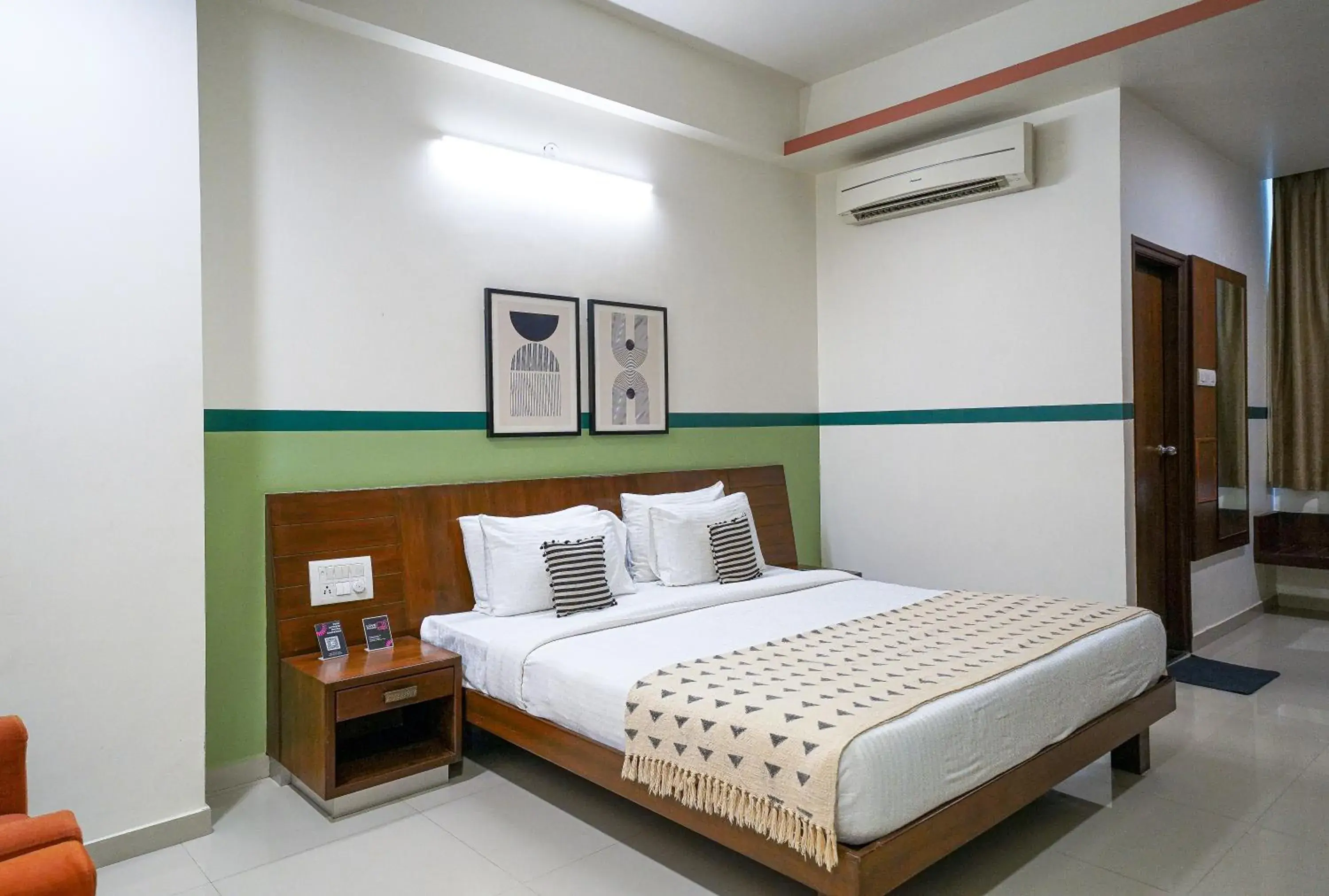 Standard King Room in Olive Hotel Electronic City by Embassy Group Standard King Room in Olive Hotel Electronic City by Embassy Group