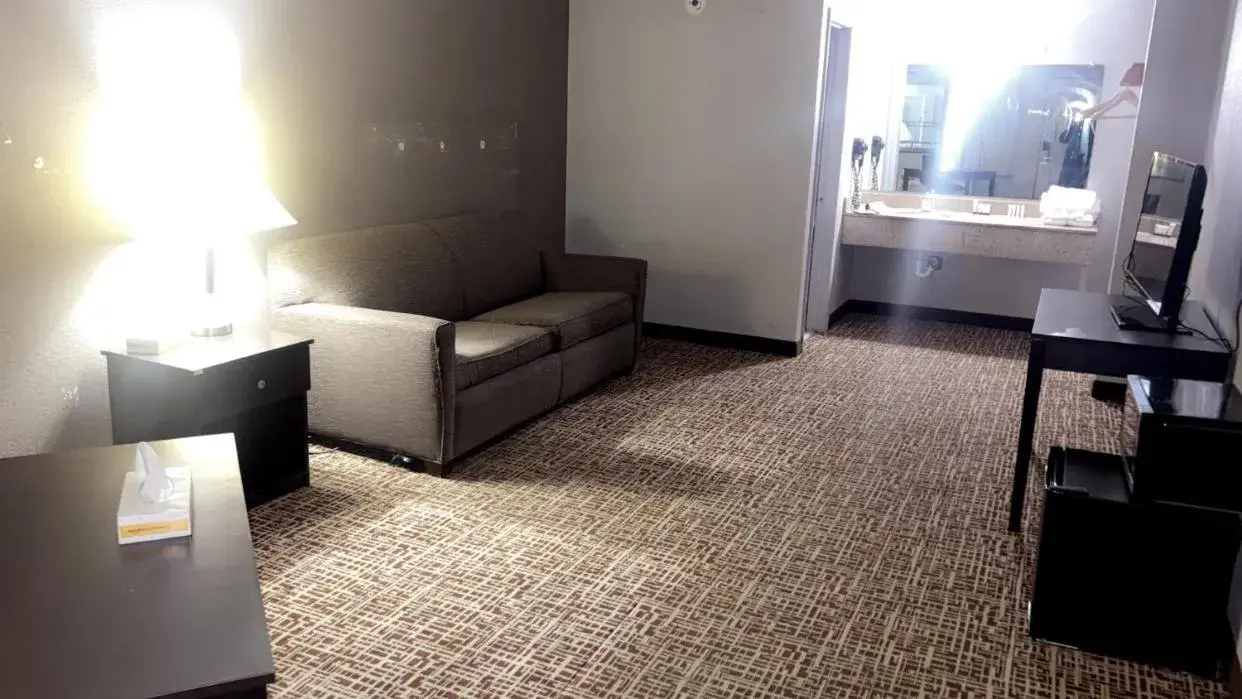 Bed in America's Best Value Inn Bed in America's Best Value Inn