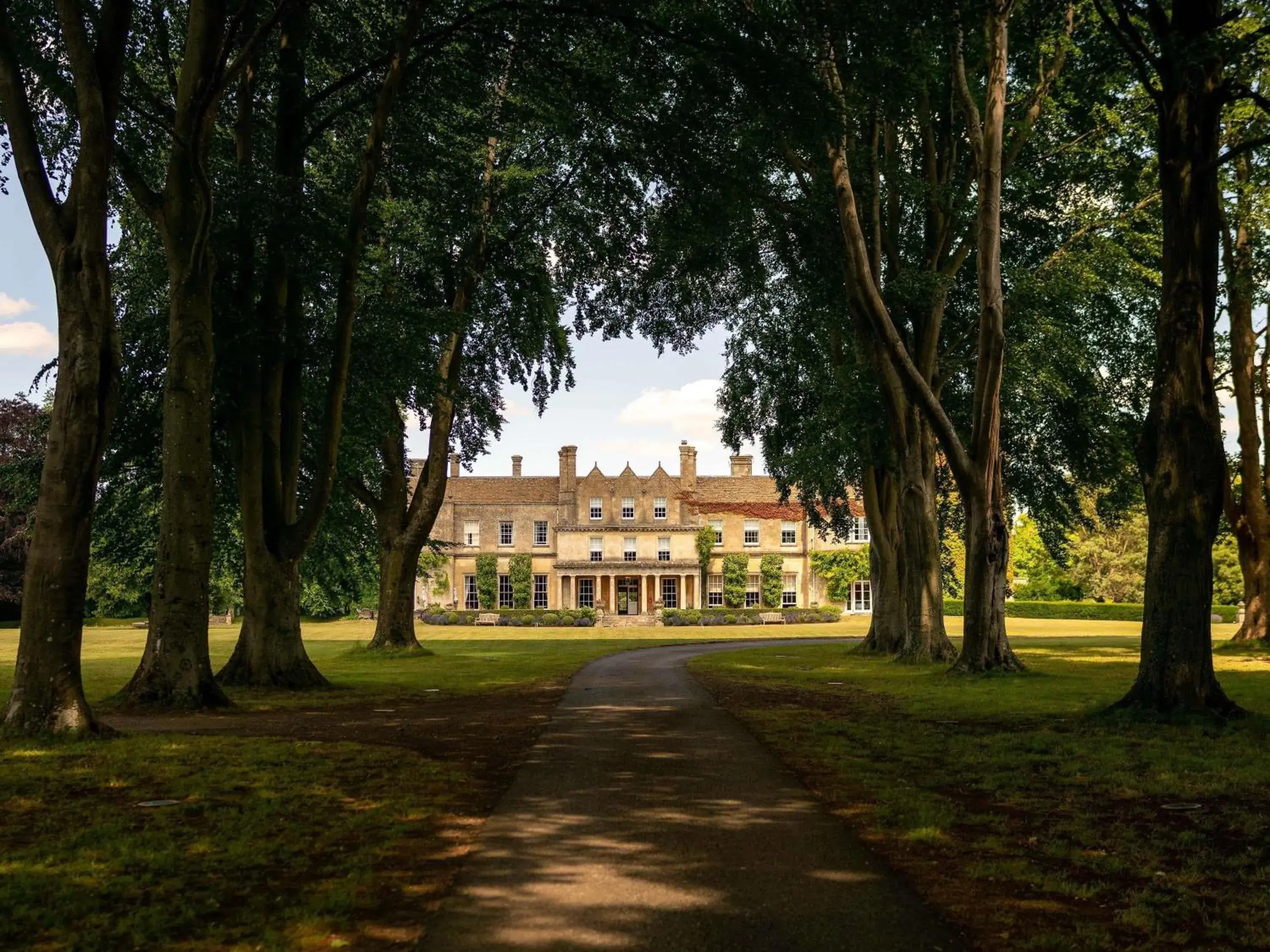 Lucknam Park, Emblems Collection Lucknam Park, Emblems Collection