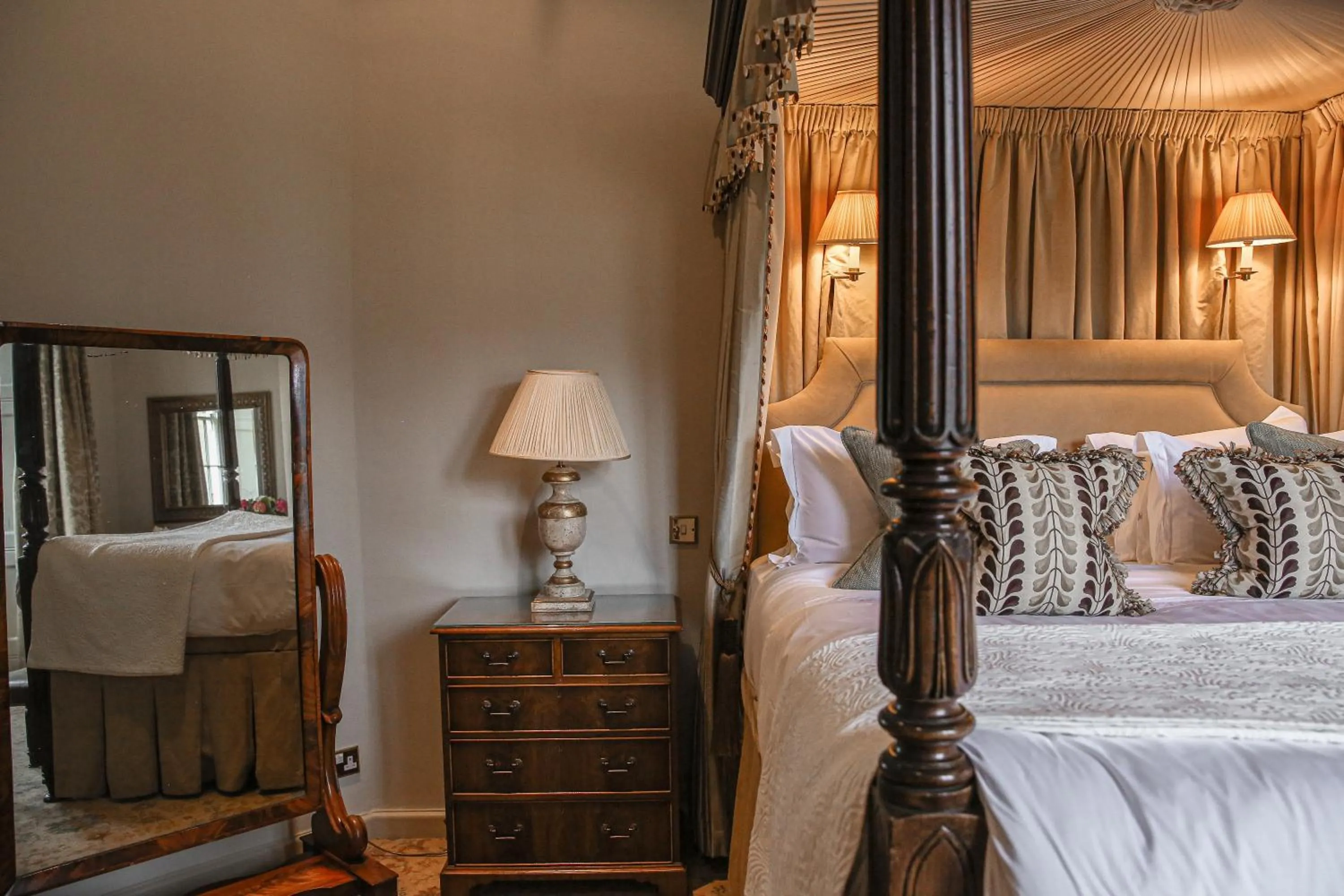 Bed in Lucknam Park, Emblems Collection