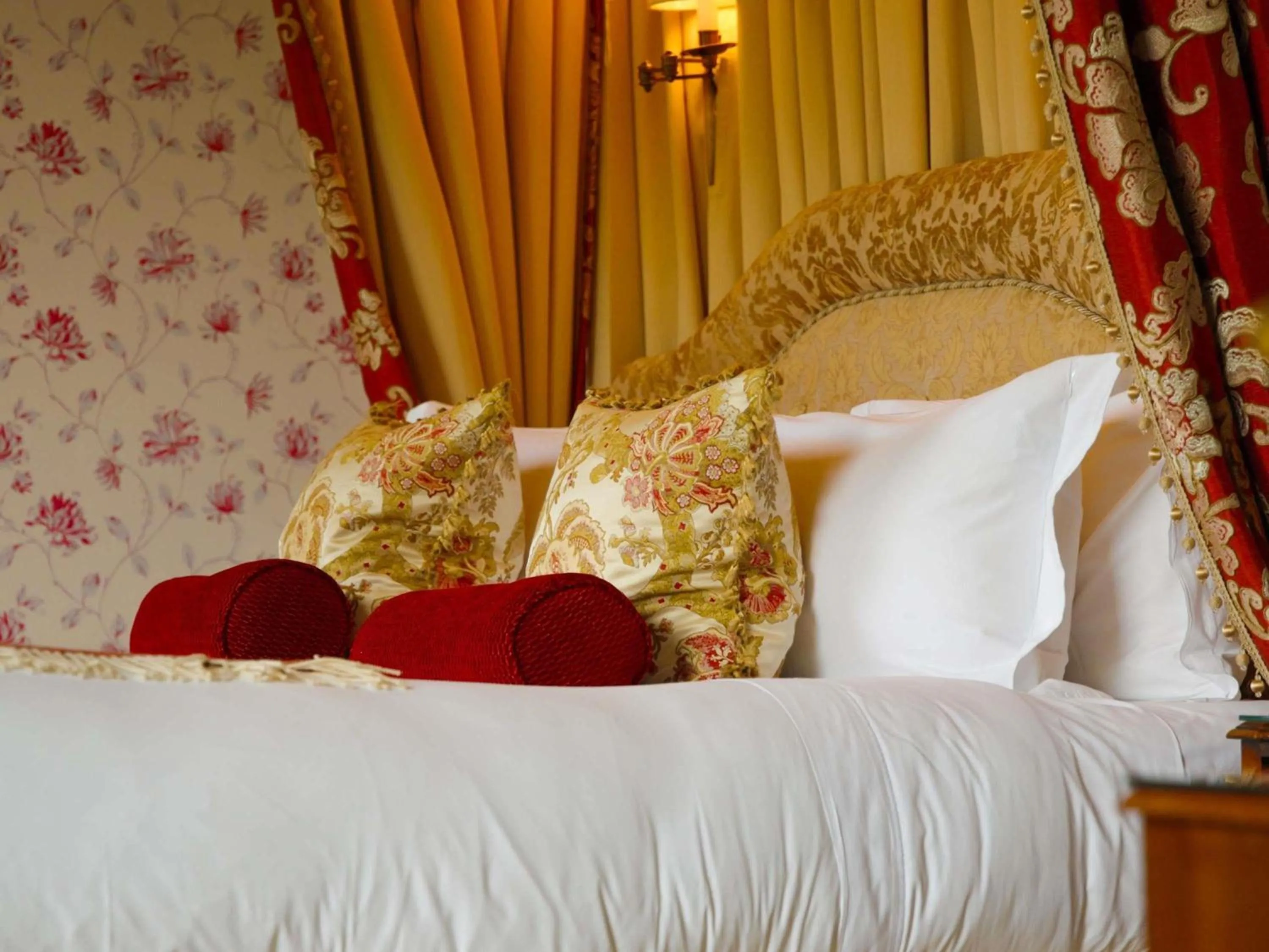 Bedroom, Bed in Lucknam Park, Emblems Collection