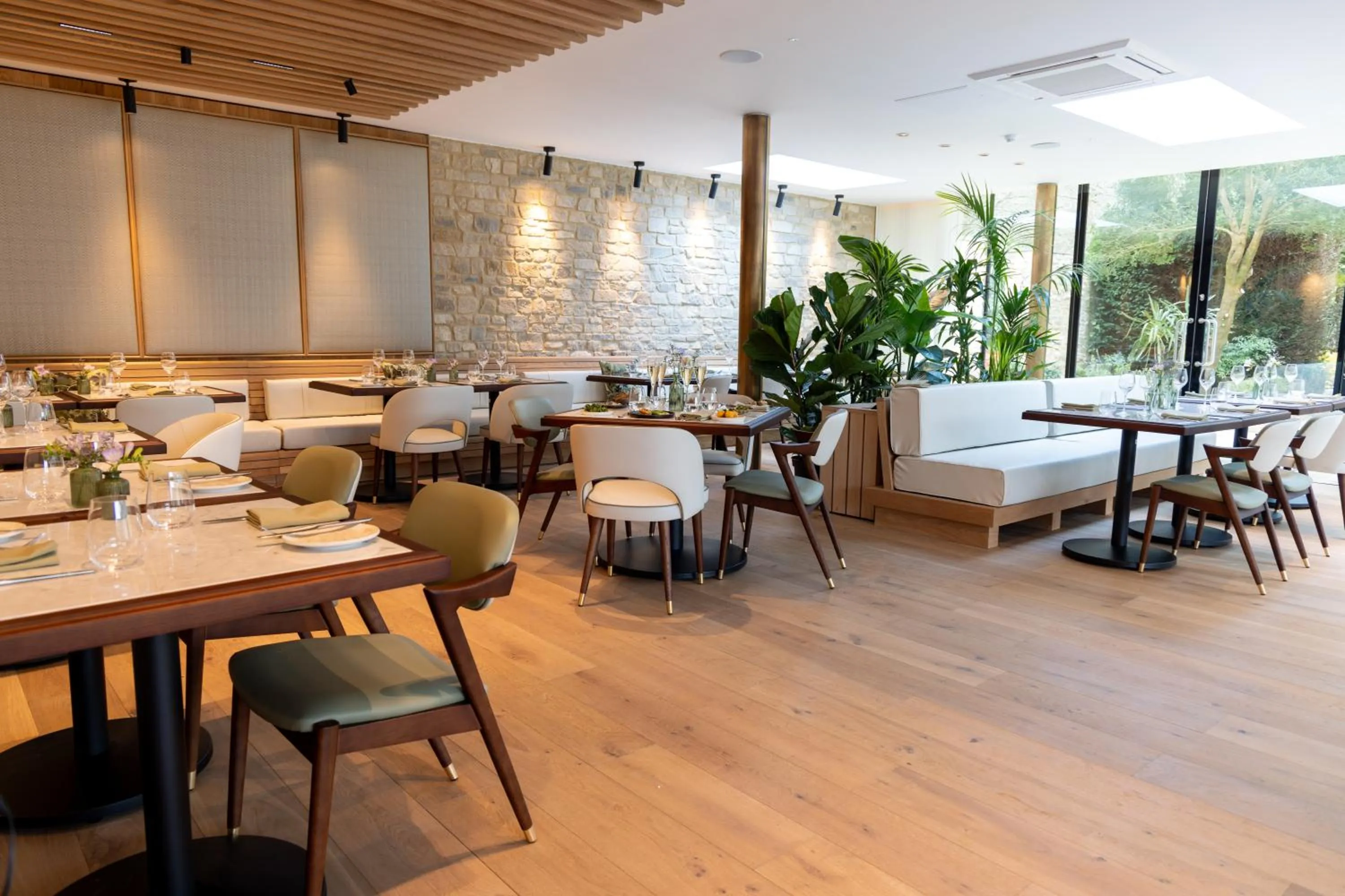 Restaurant/places to eat in Lucknam Park, Emblems Collection