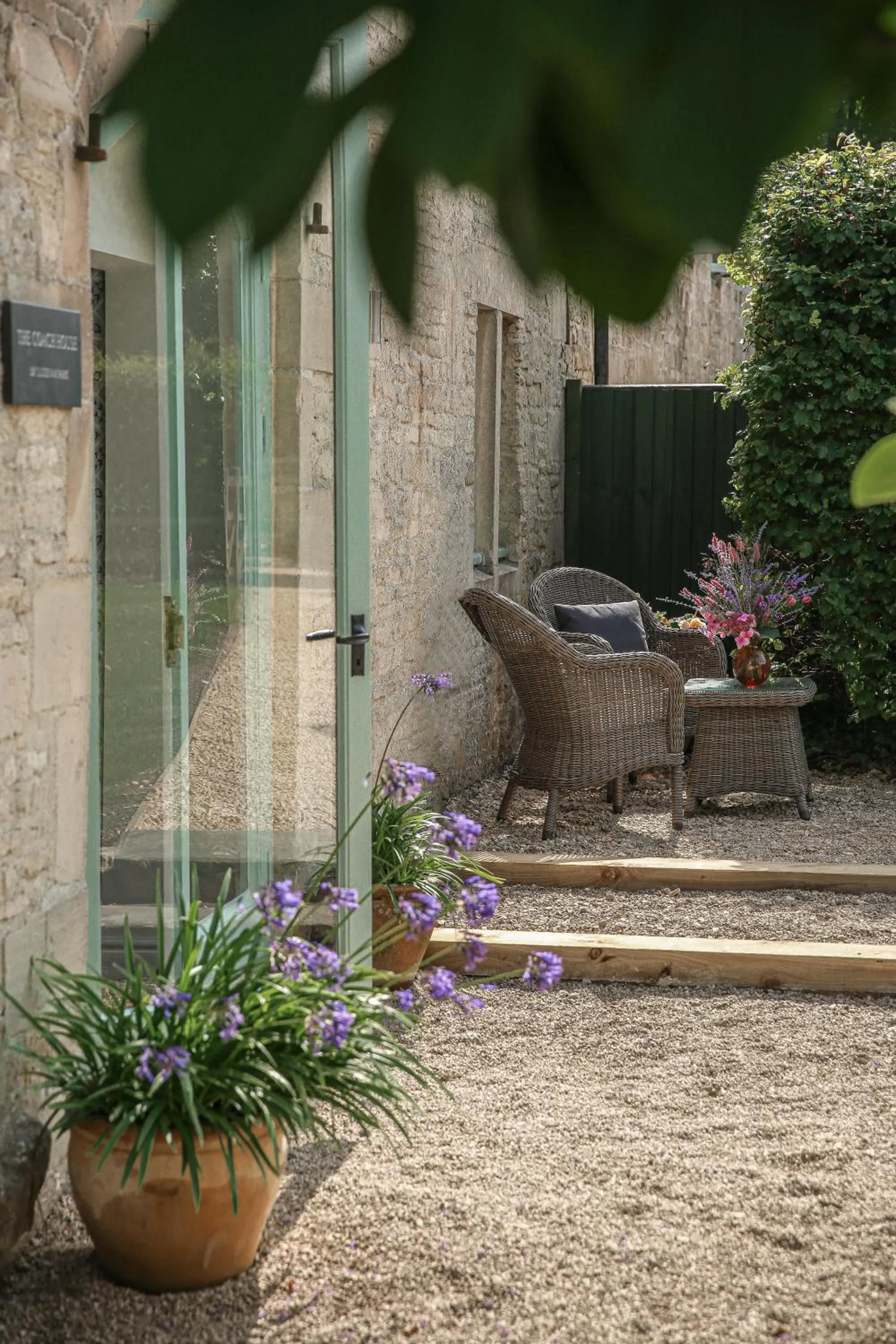 Garden in Lucknam Park, Emblems Collection
