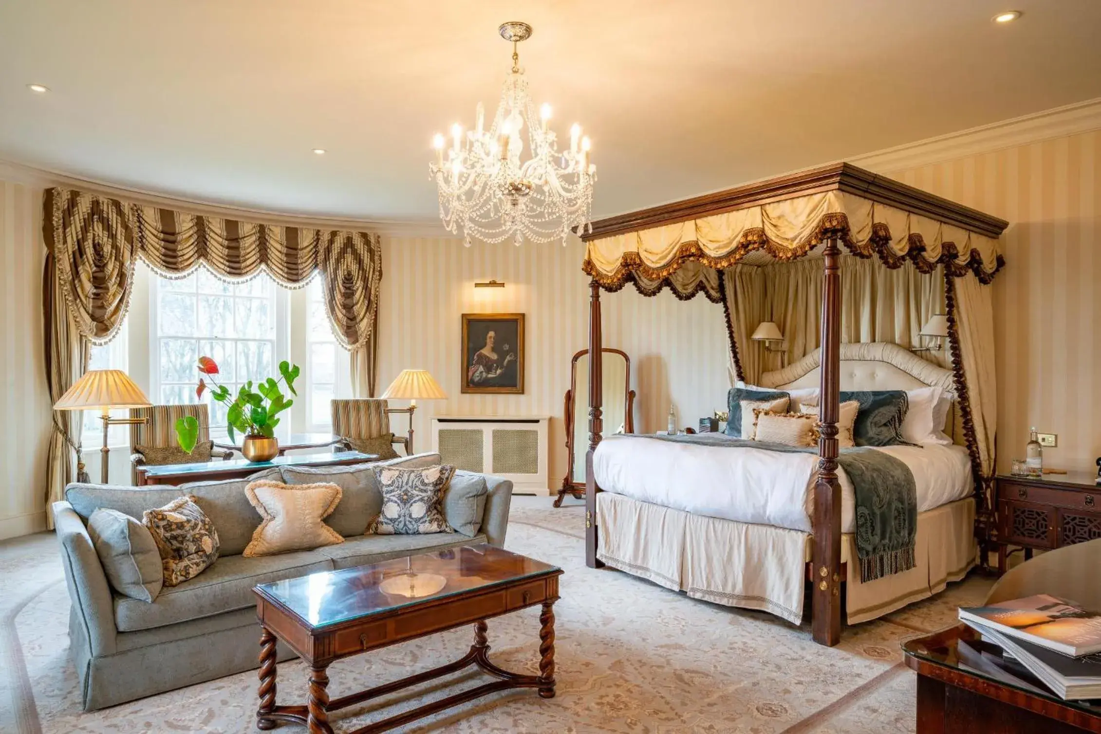 Grand Master Suite in Lucknam Park Hotel Grand Master Suite in Lucknam Park Hotel