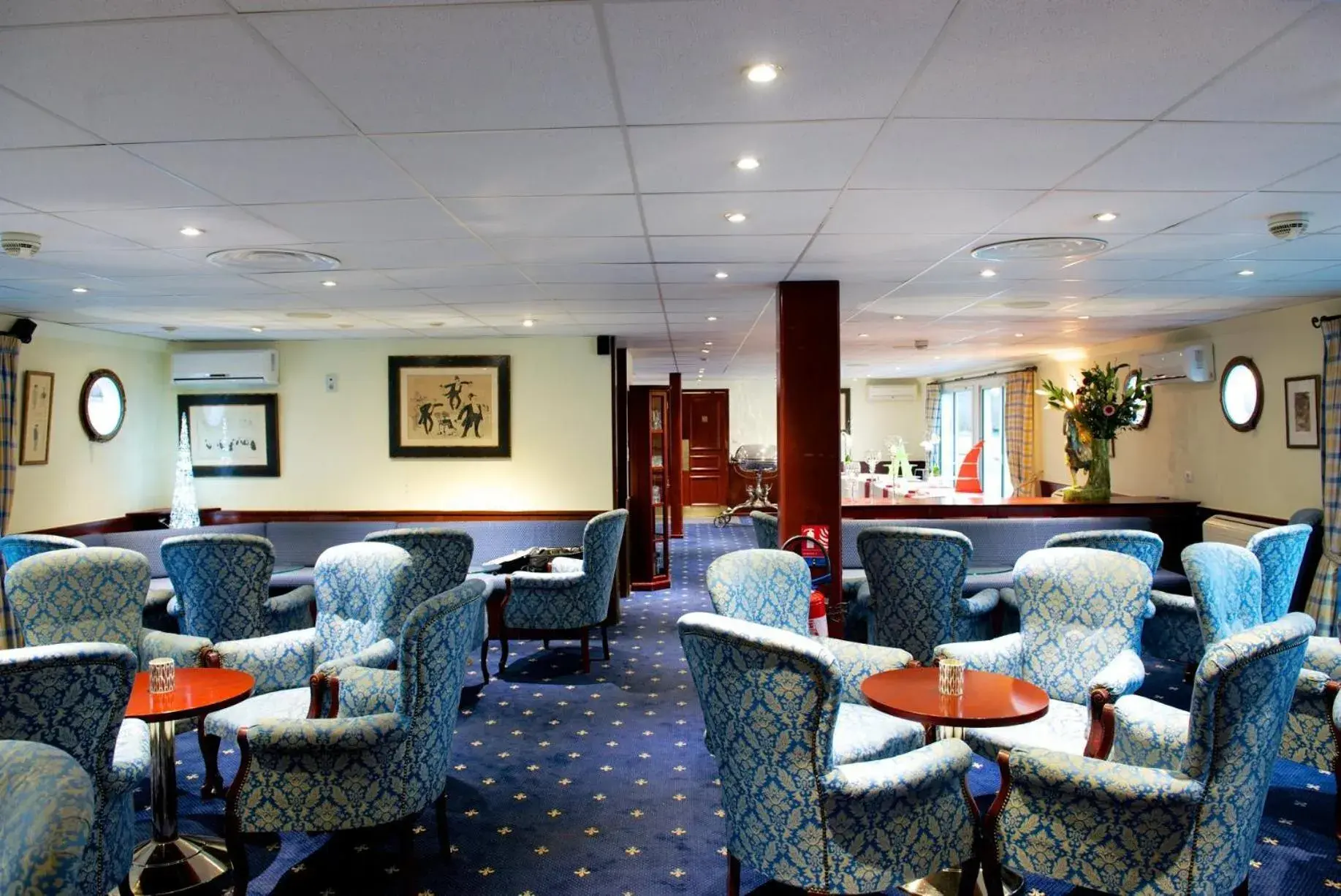 Living room in Bateau Hotel à quai Le Chardonnay Living room in Bateau Hotel à quai Le Chardonnay