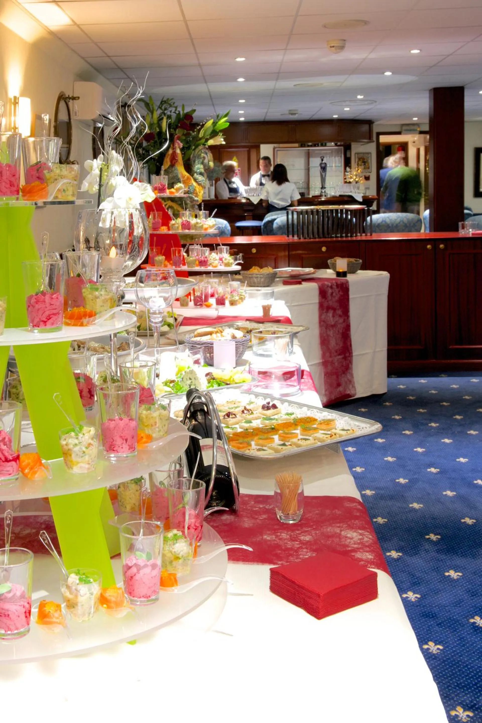 Property building in Bateau Hotel à quai Le Chardonnay