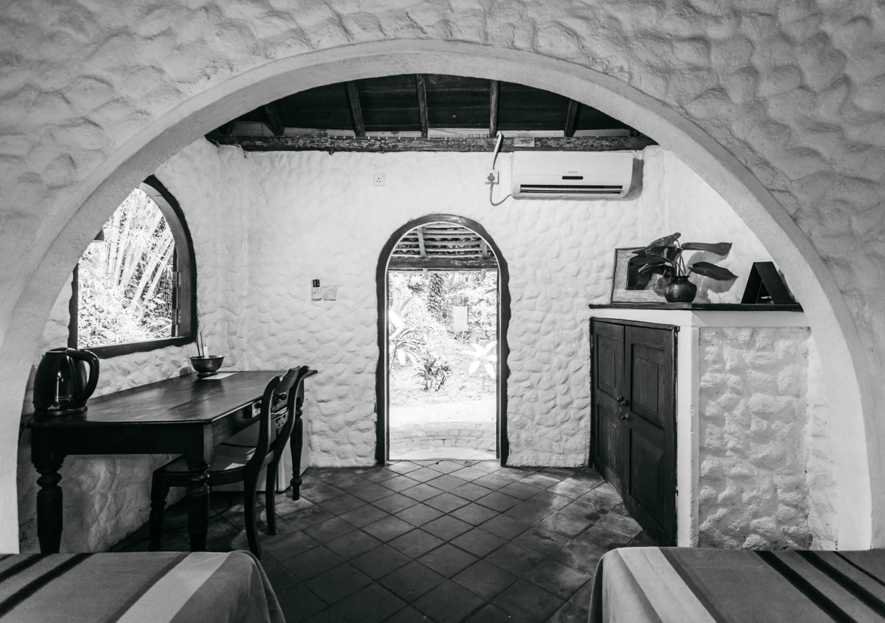 Area and facilities in Secret Garden Villa - Unawatuna