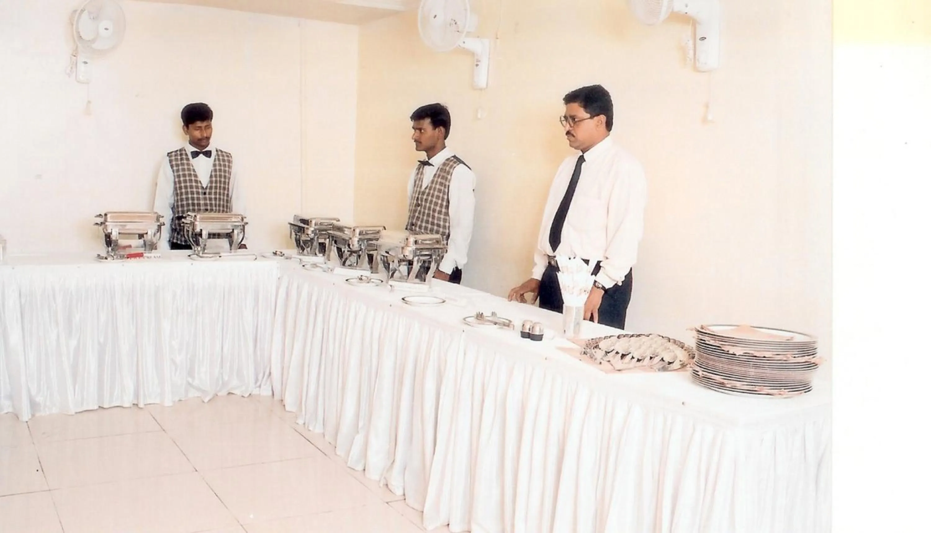 Buffet breakfast in Hotel Swan Inn