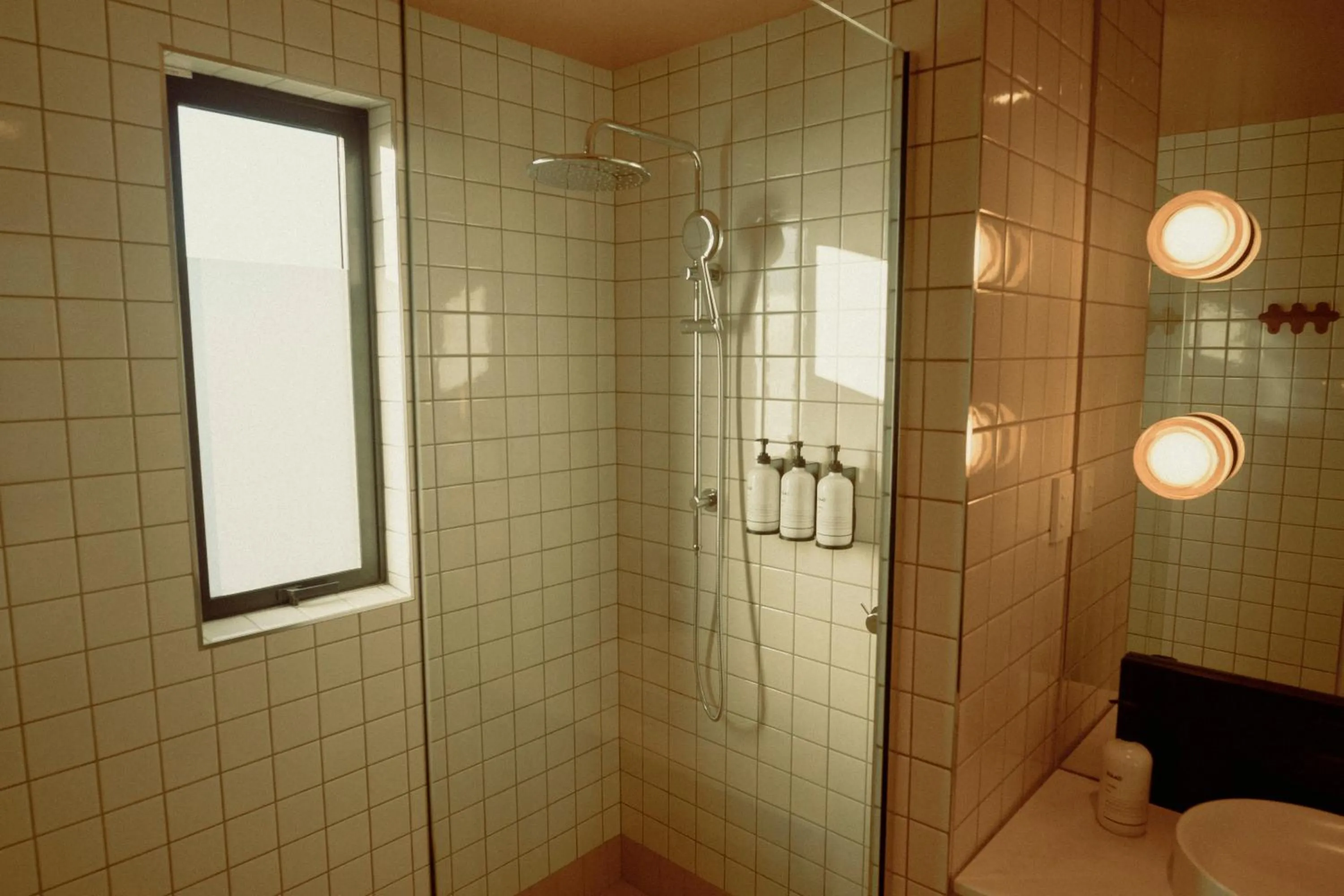 Bathroom in Drifter Christchurch