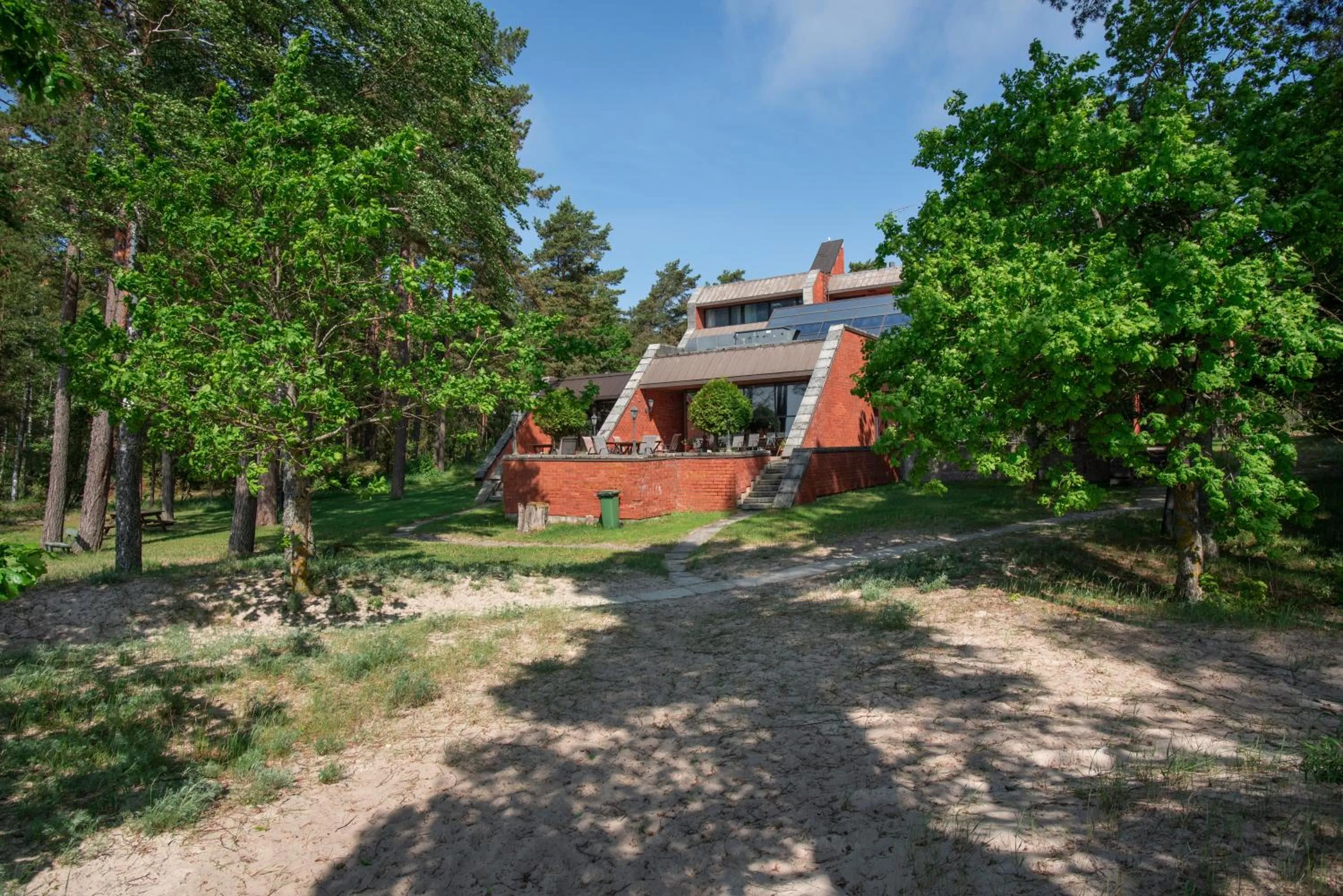 Property building in Villa Andropoff