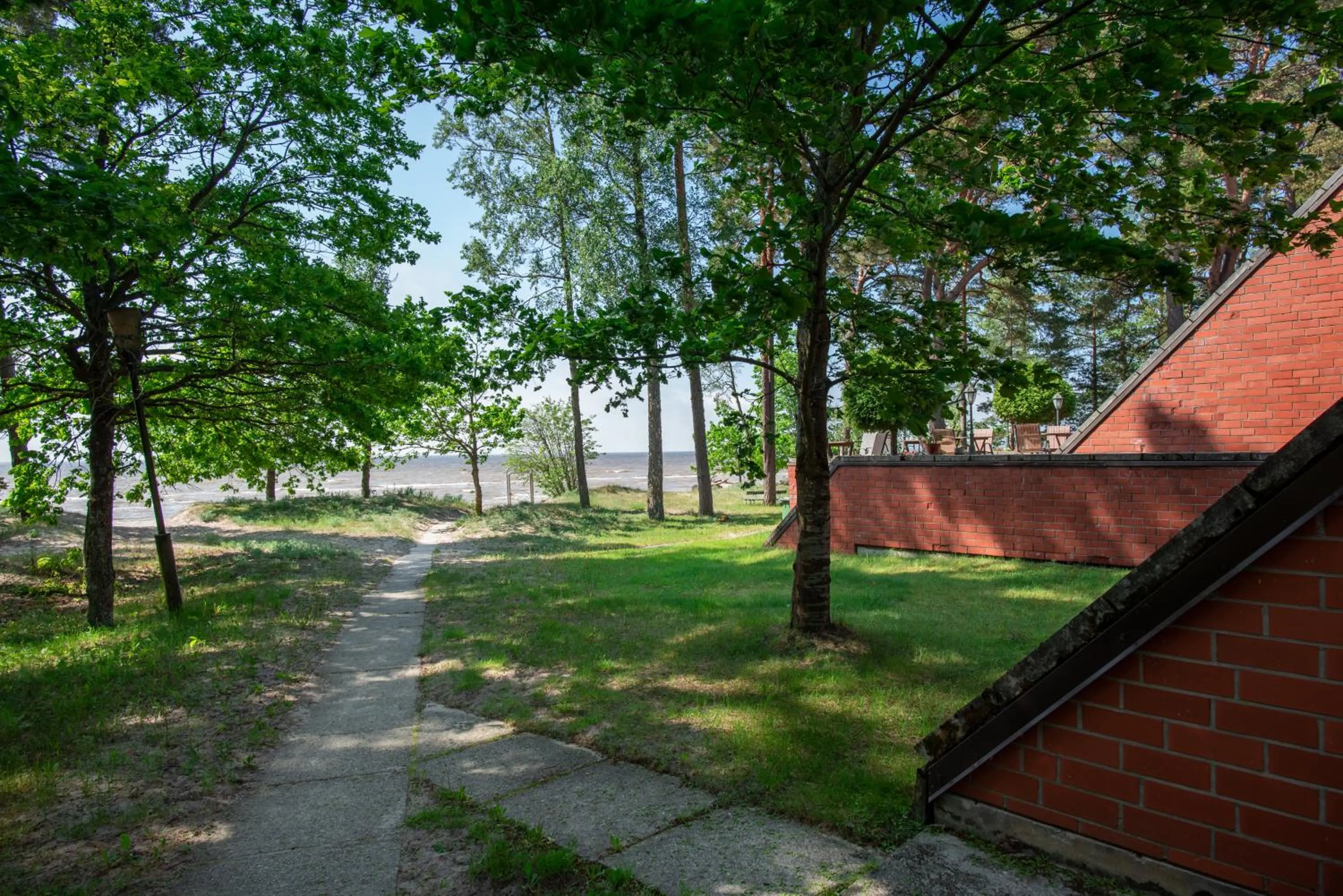 Property building in Villa Andropoff