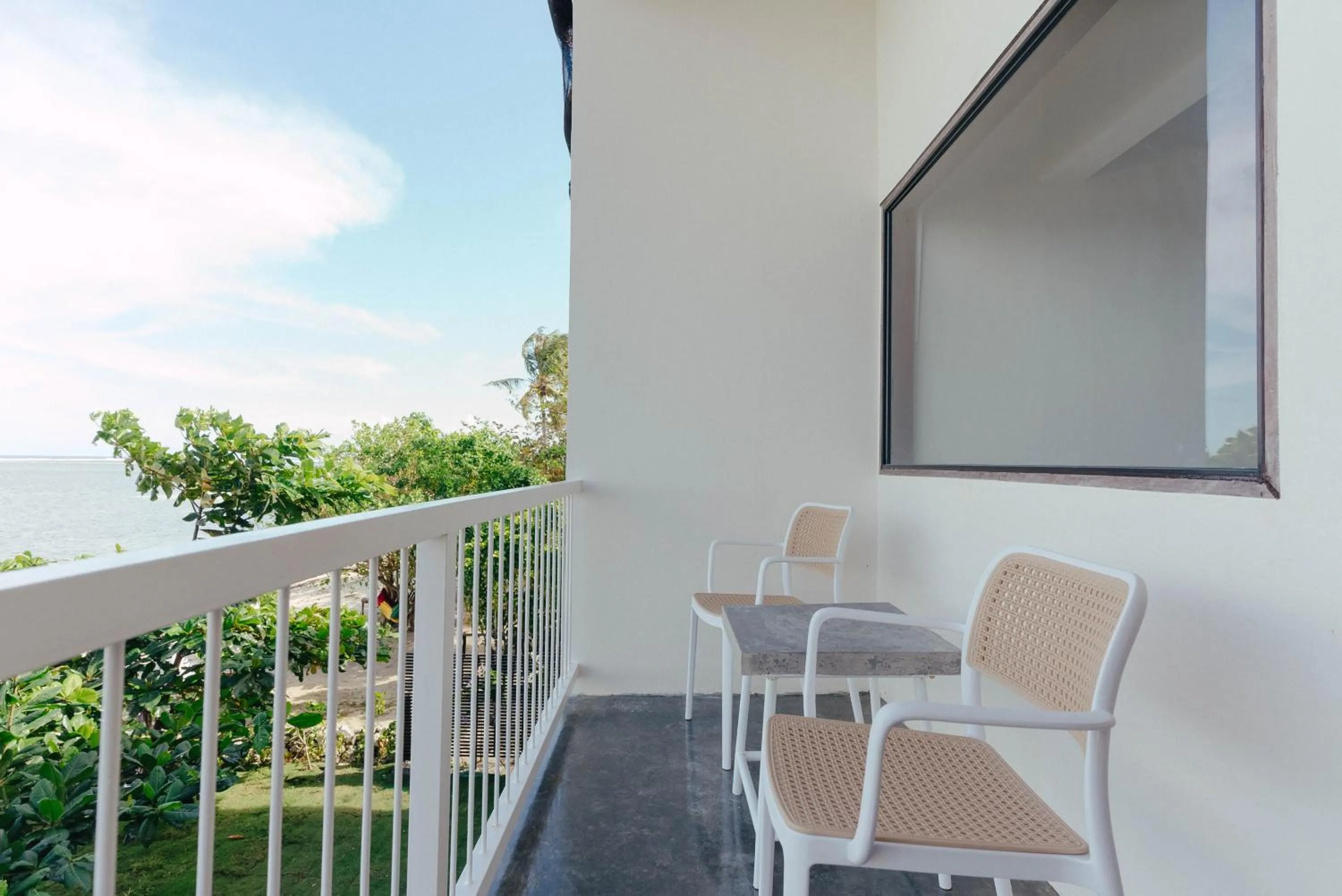 Katig Beachfront Boutique Hotel