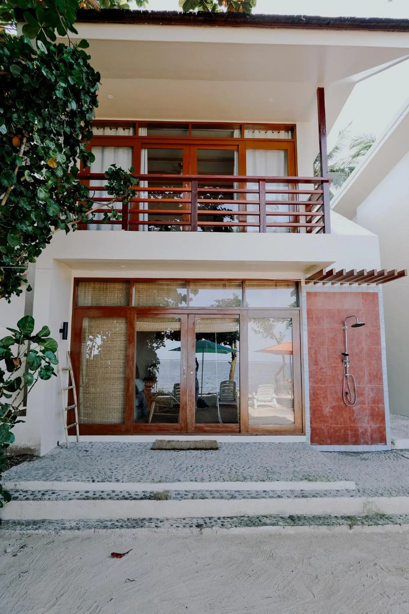 Katig Beachfront Boutique Hotel