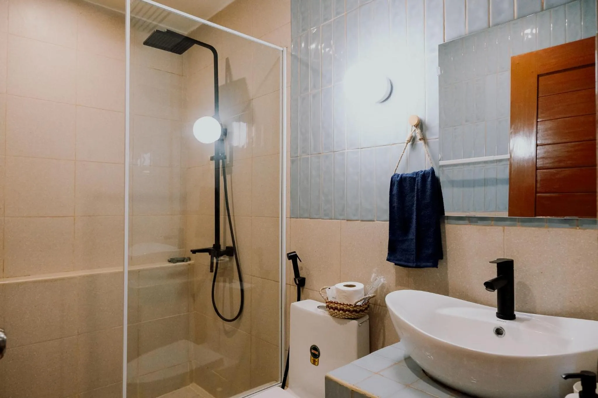 Katig Beachfront Boutique Hotel
