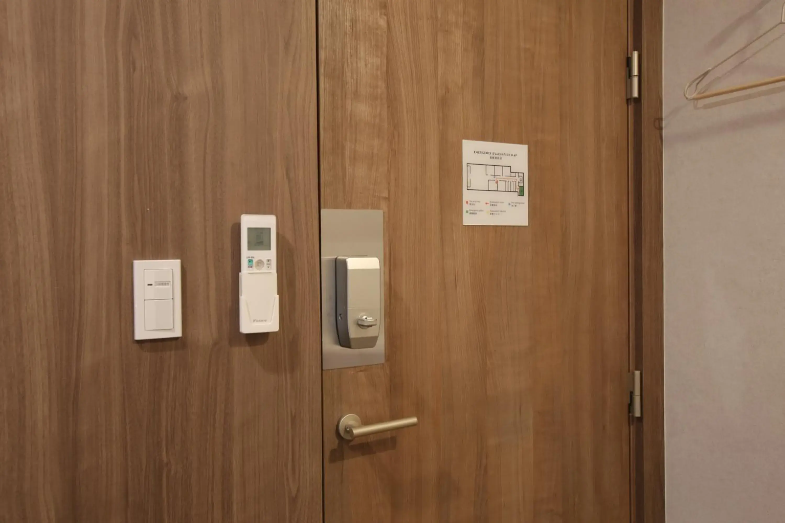 Double Room with Shared Bathroom - single occupancy in OHWA hostel minowa station Double Room with Shared Bathroom - single occupancy in OHWA hostel minowa station
