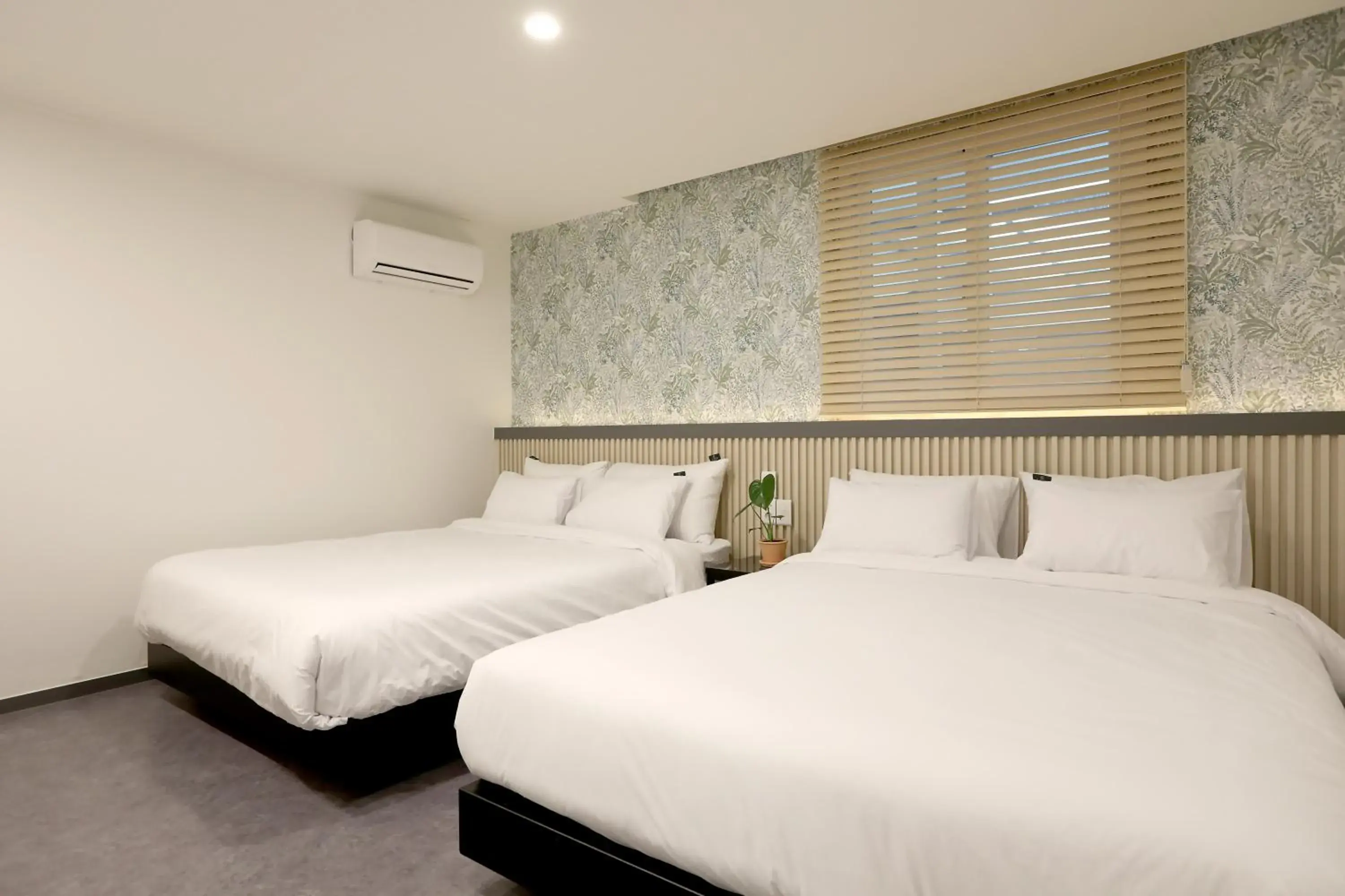 Bedroom, Bed in Luce Hotel Bedroom, Bed in Luce Hotel