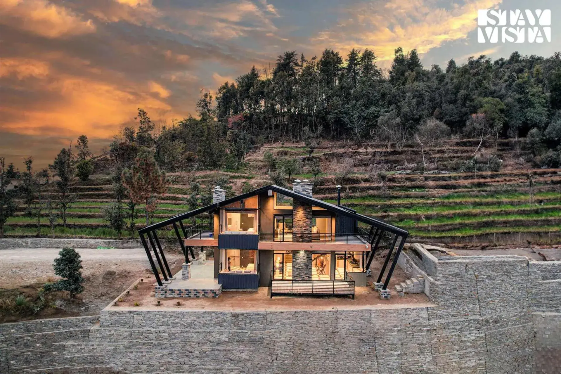 Property building in StayVista at Mountain Melody with Heater & Indoor-Outdoor Games Property building in StayVista at Mountain Melody with Heater & Indoor-Outdoor Games